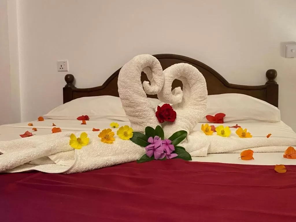 Bed in Kandy Rivers Edge Nature Resort