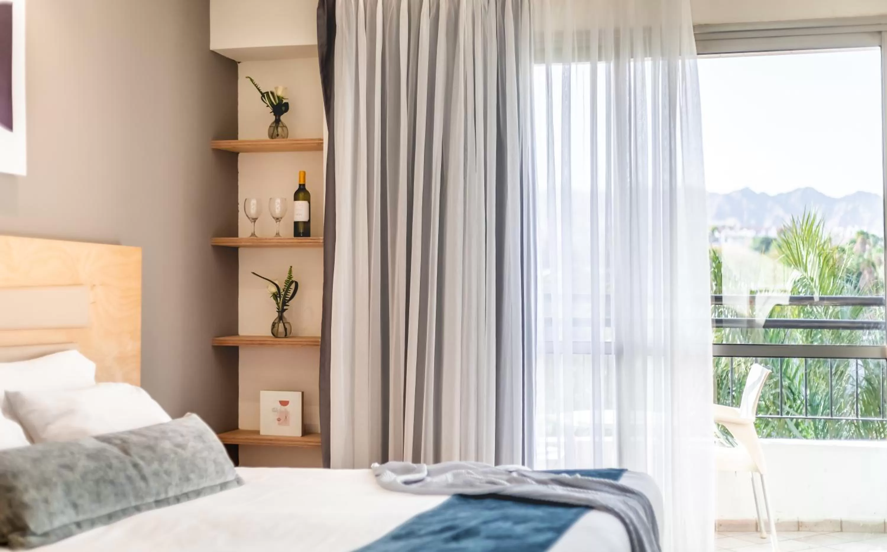 Bedroom, Bed in Jacob Eilat