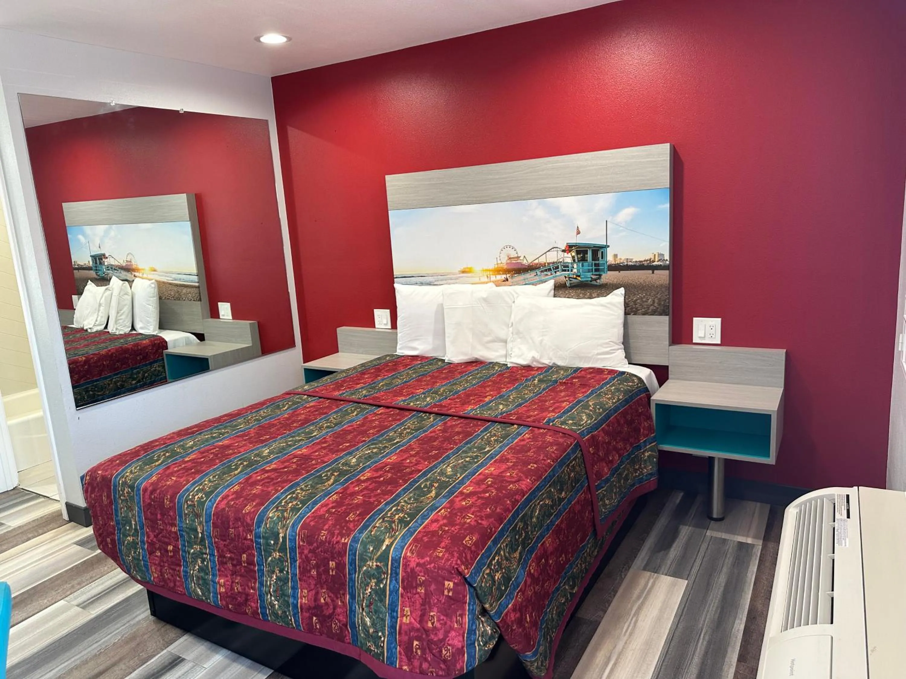 Bed in Sahara Inn - Los Angeles