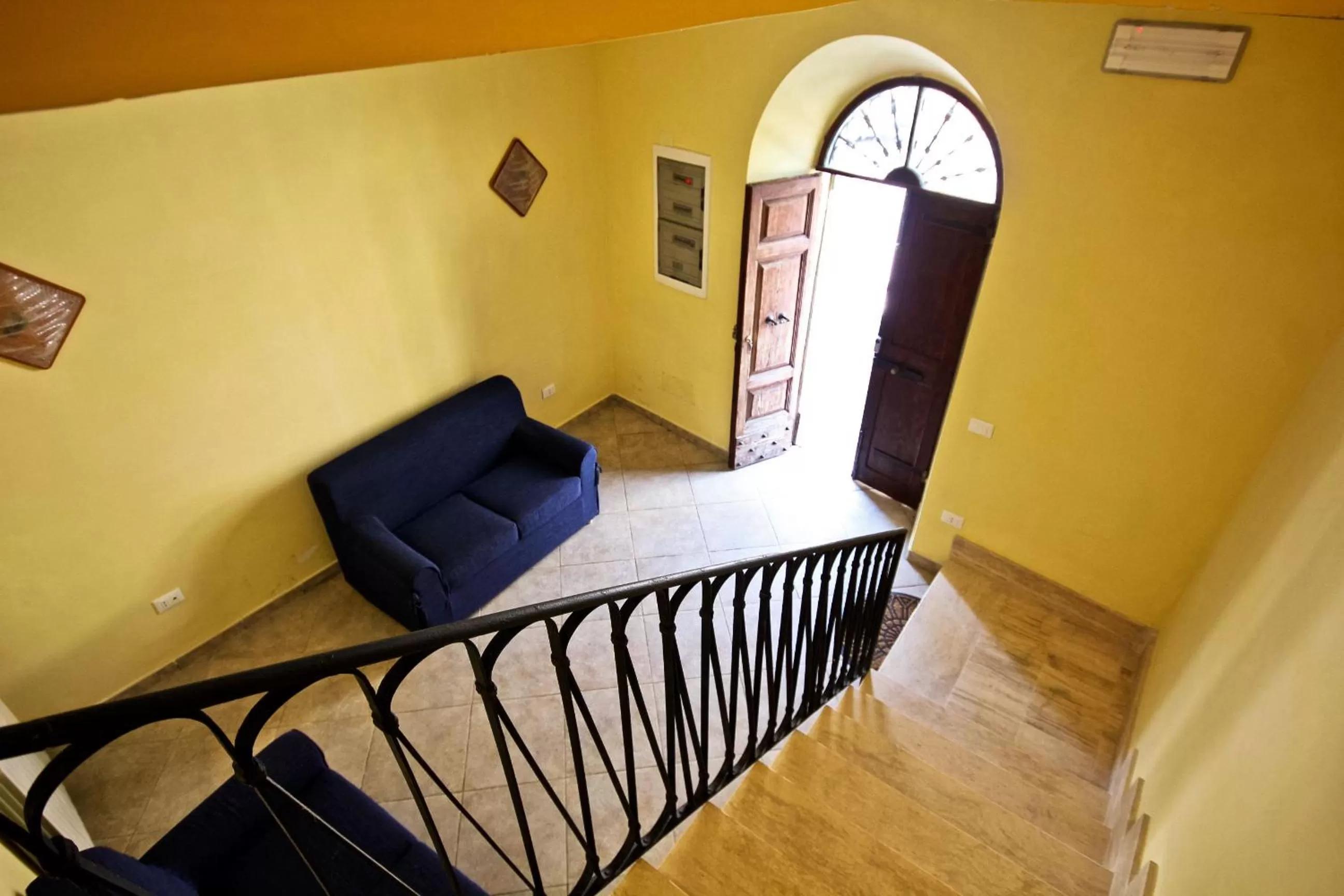 Facade/entrance, Bed in Il Cantinone Rooms