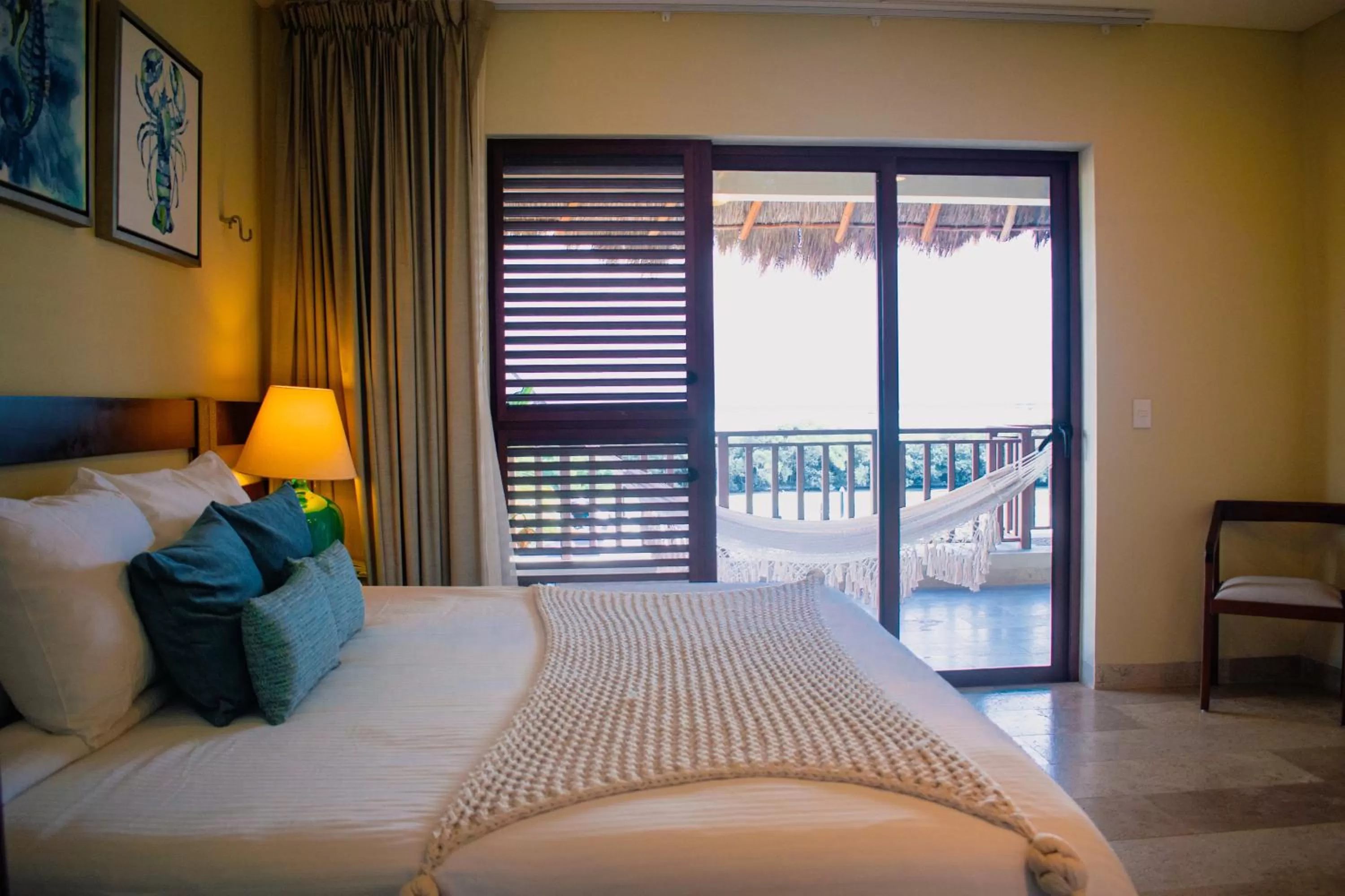 Photo of the whole room, Bed in Villas Grand Marina Kinuh