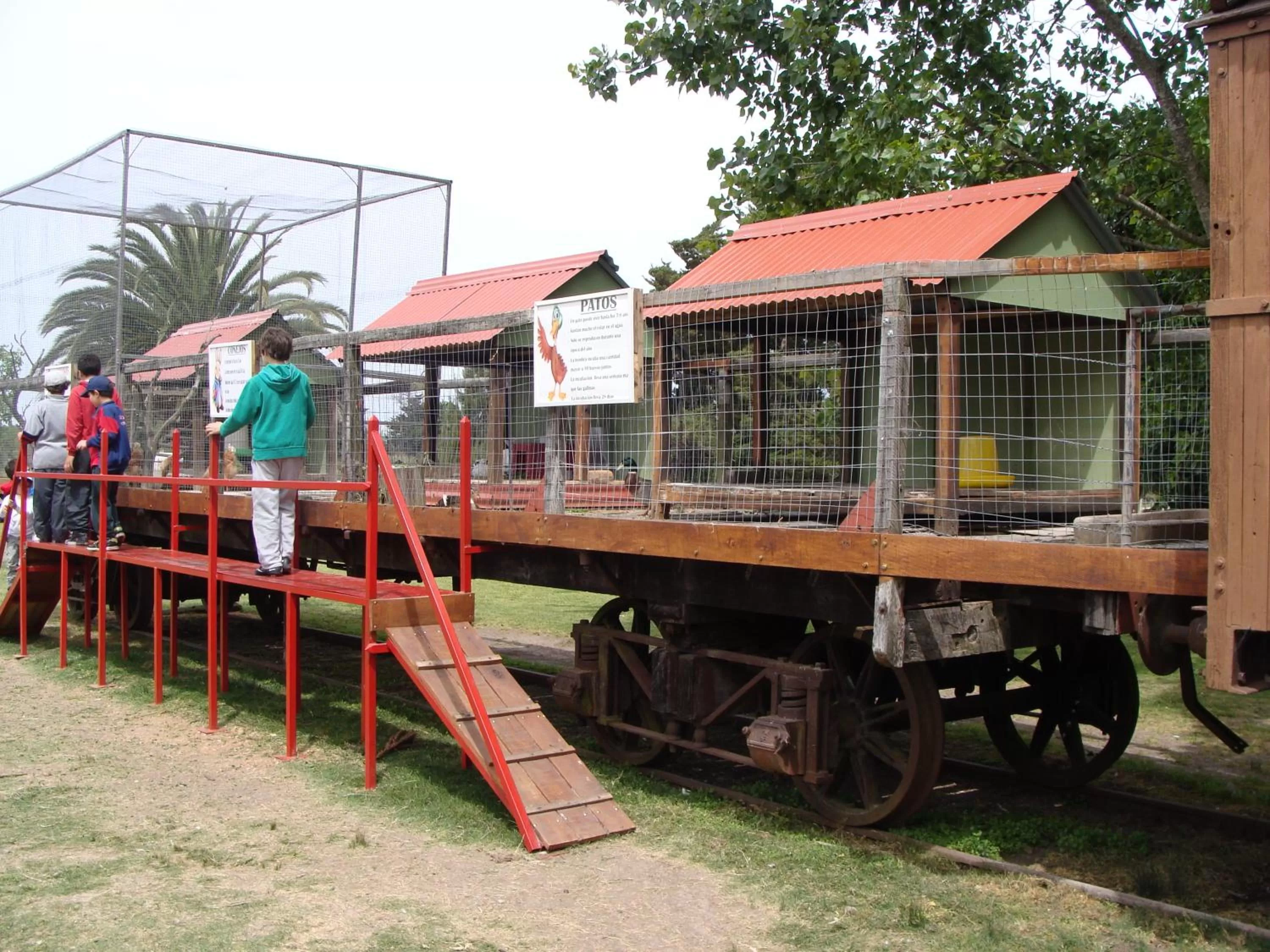 Children play ground in Estancia Renacimiento