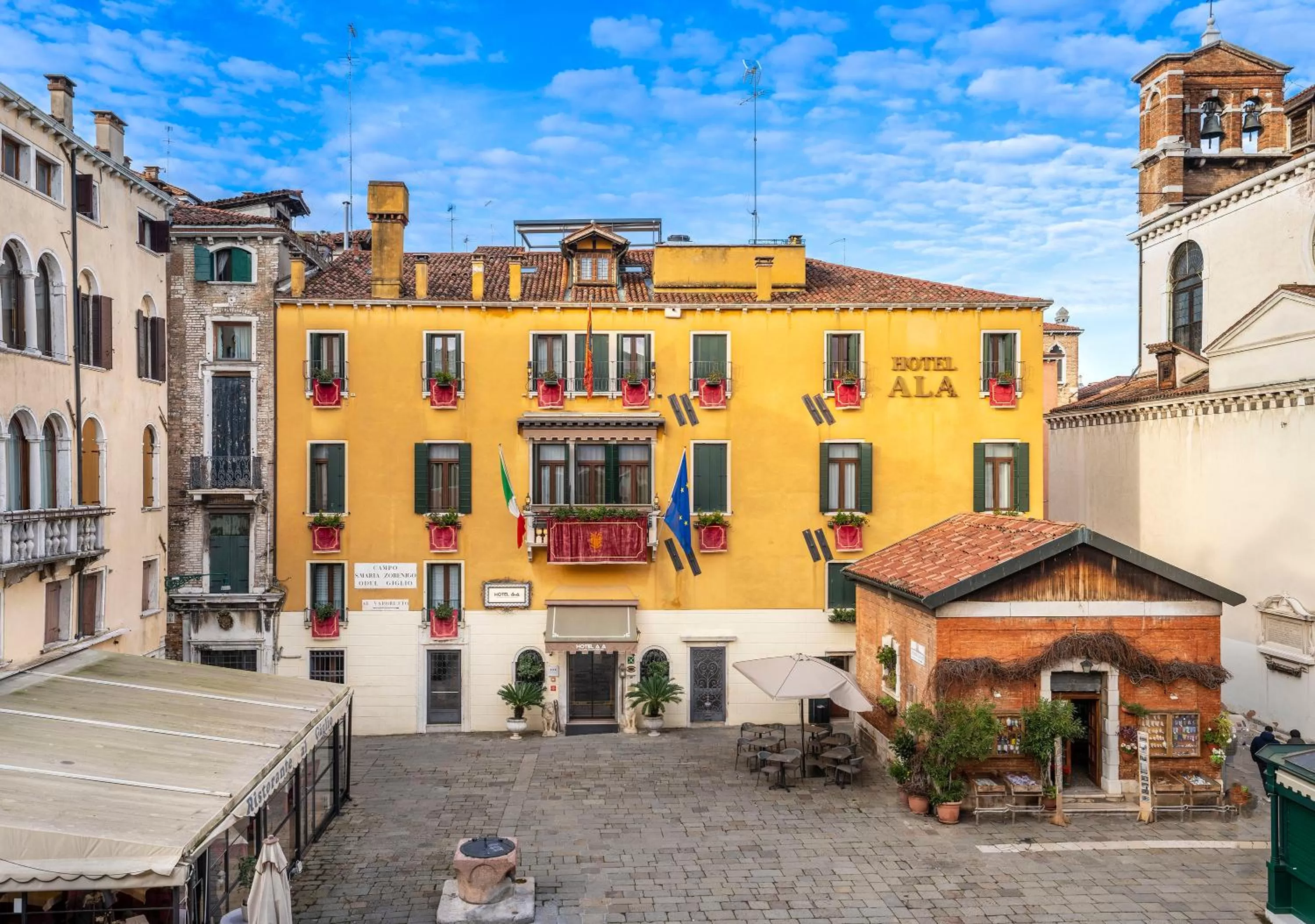 Property building in UNAHOTELS Ala Venezia-Adults 16
