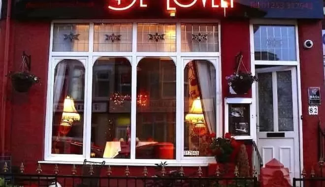 Property building in Delovely Hotel