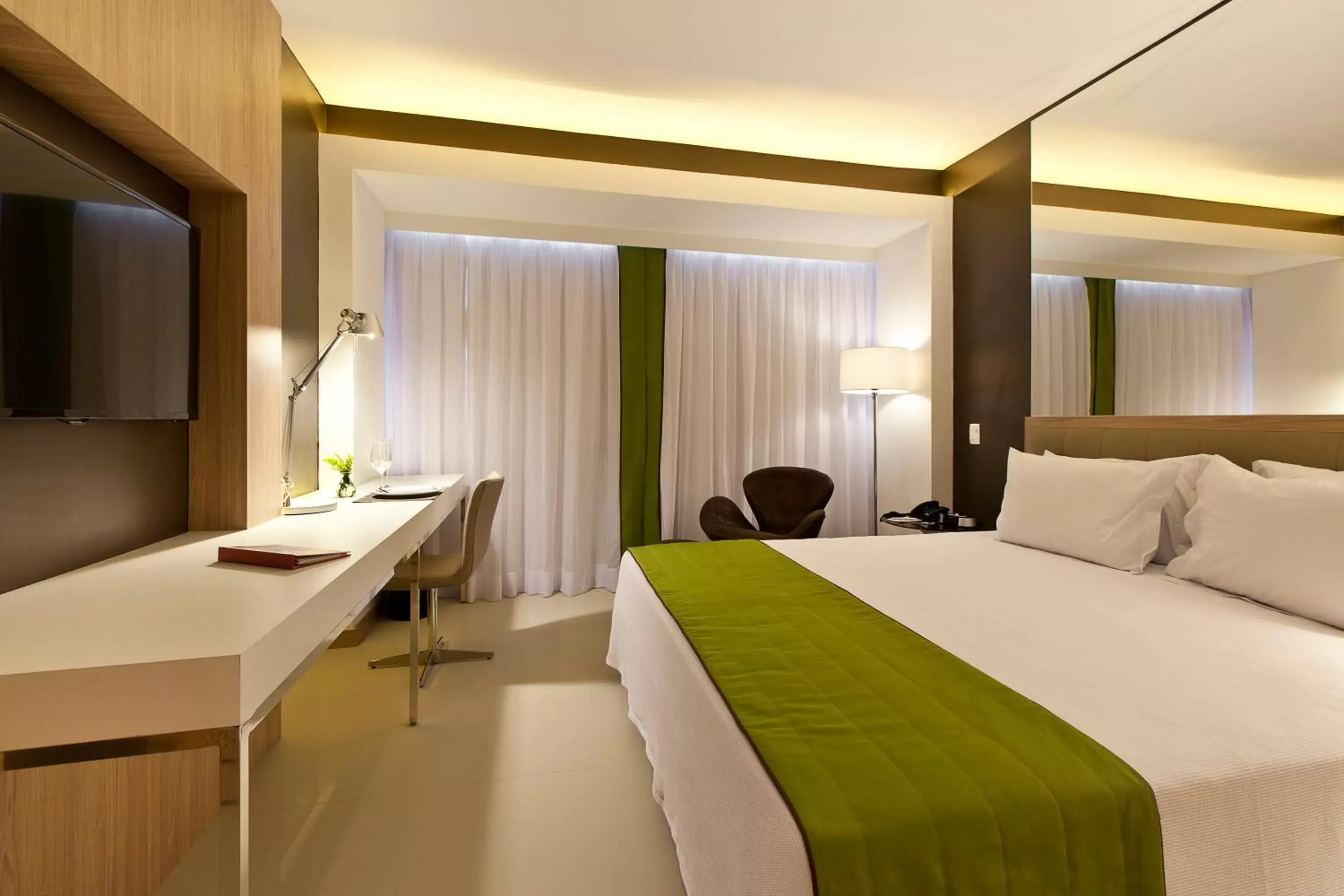 Superior Queen Non Smoking in eSuites Savassi Toscanini Superior Queen Non Smoking in eSuites Savassi Toscanini