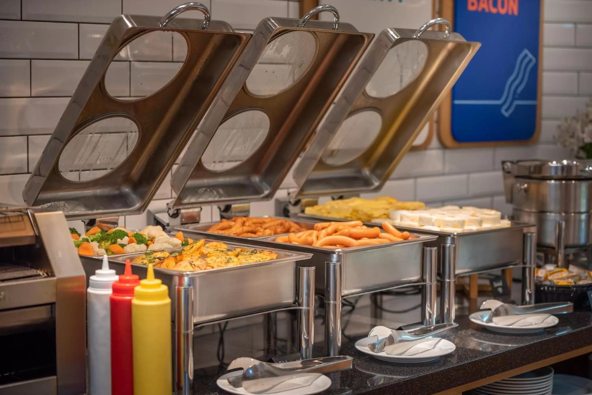 Breakfast in Holiday Inn Express - Yerevan by IHG