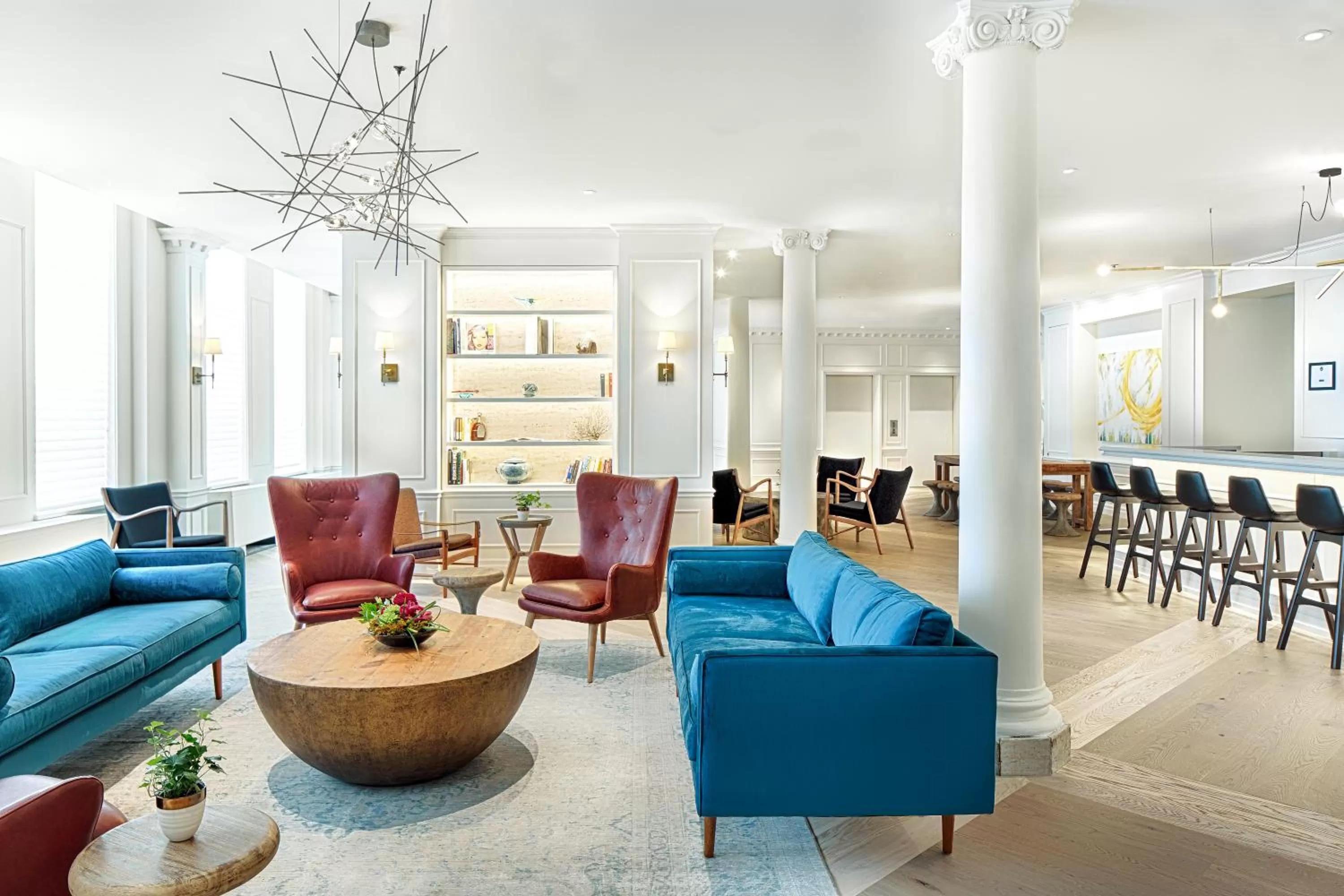 Lounge or bar in The Walper Hotel, part of JdV by Hyatt