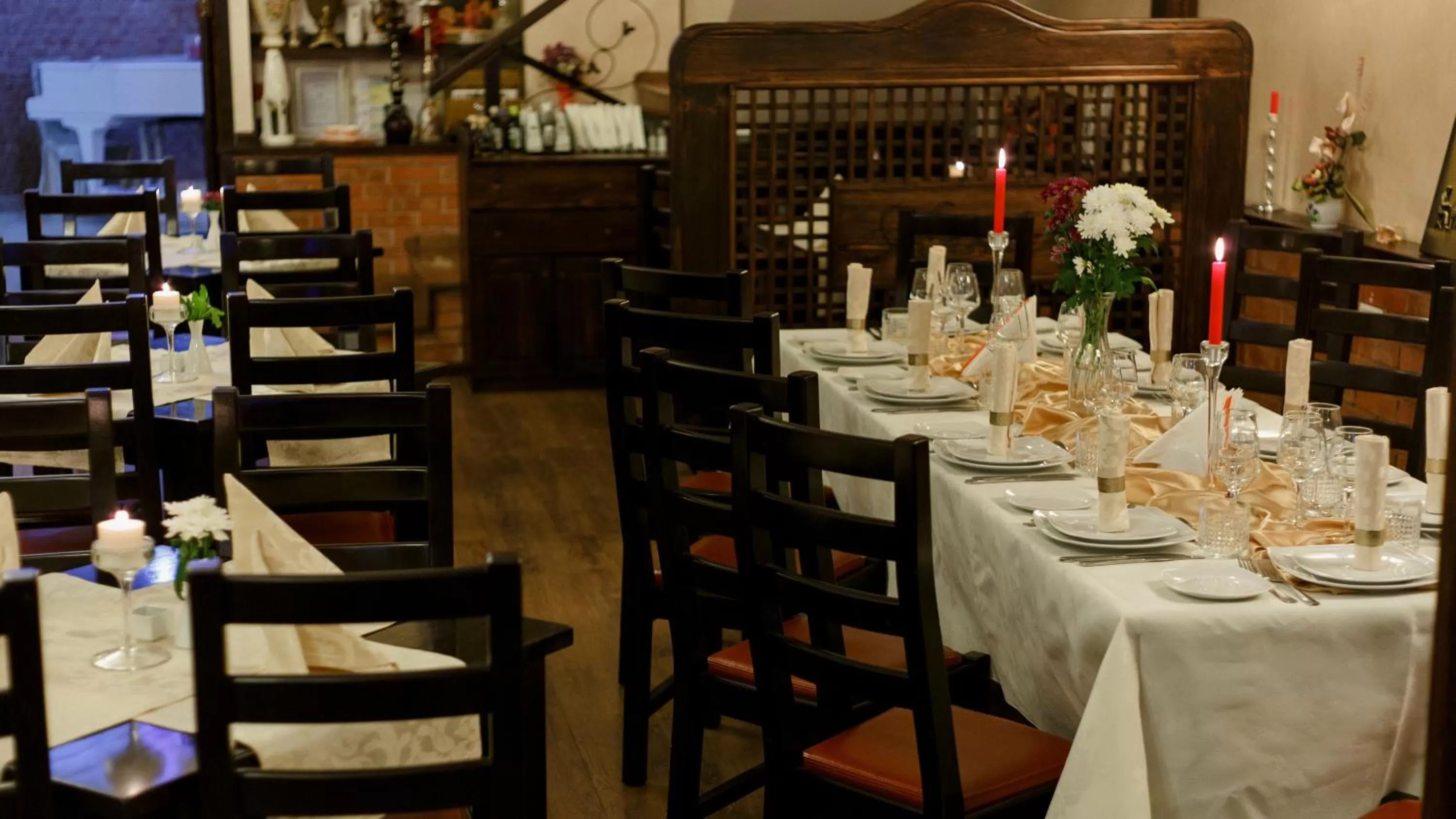 Restaurant/Places to Eat in Hamlet Hotel