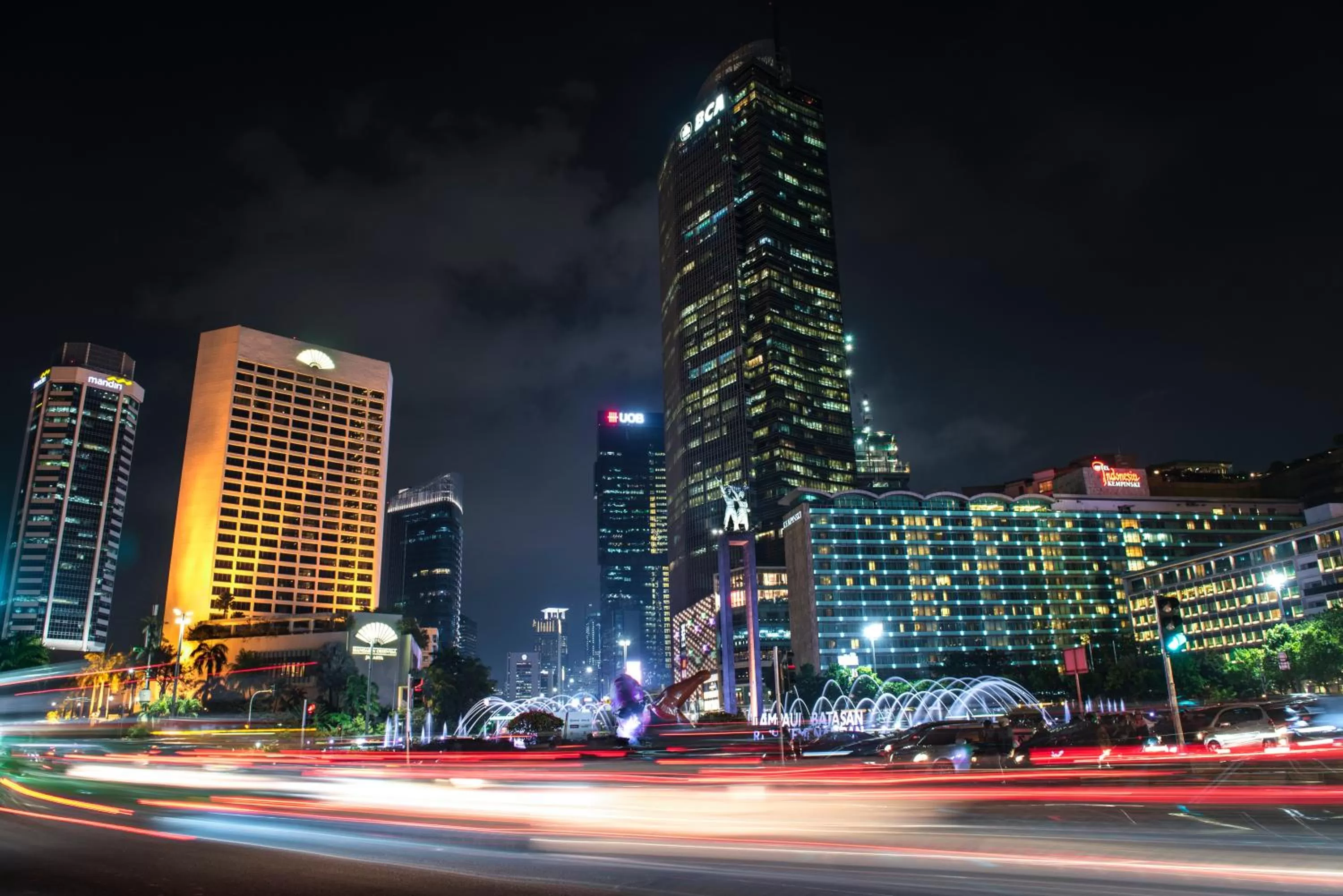 Shopping Area in Holiday Inn Express Jakarta Matraman by IHG