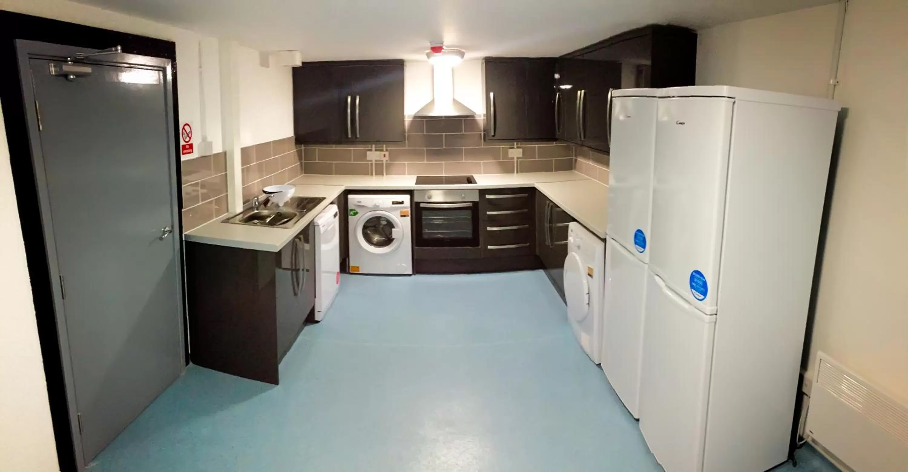 Kitchen or kitchenette in Opal Bank