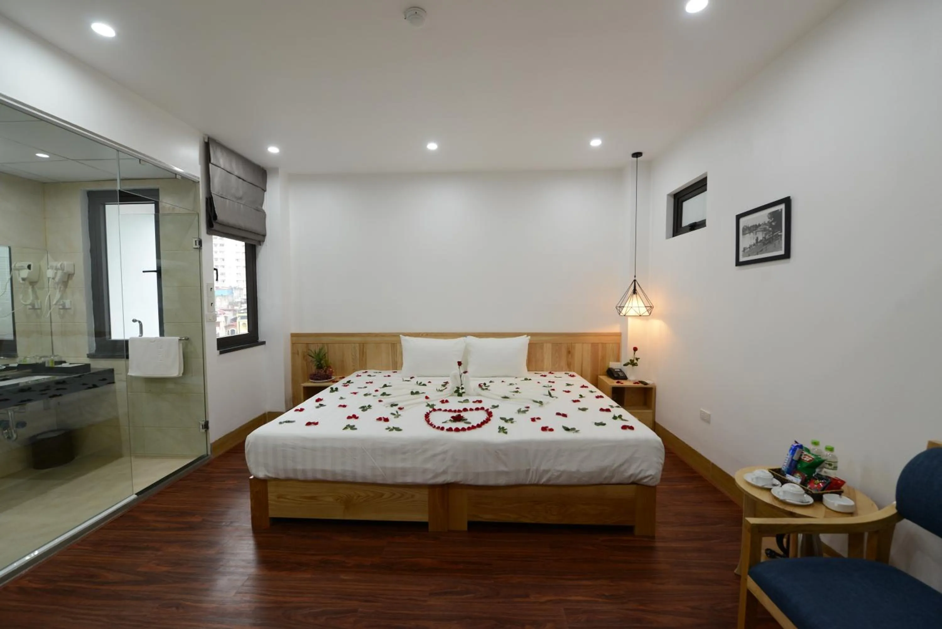 Bed in Blue Hanoi Inn City Hotel