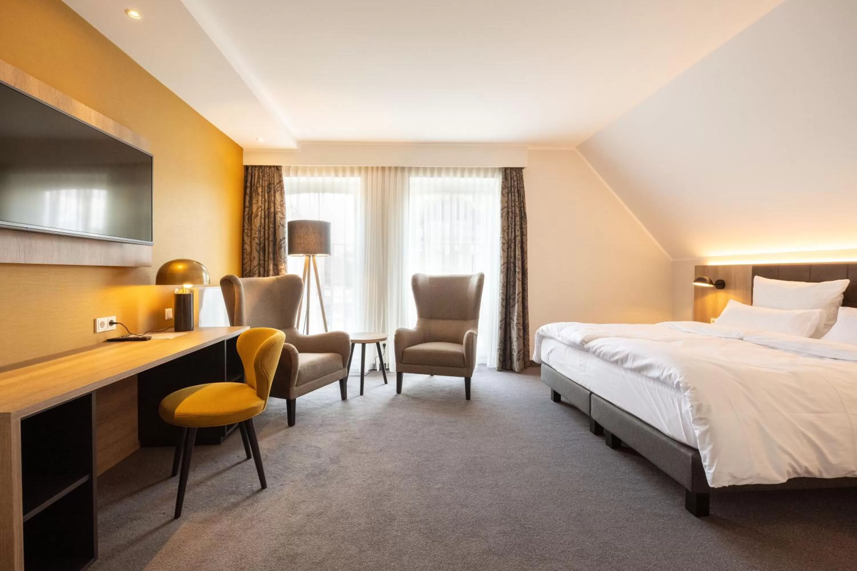 Bed in Hotel Rheinischer Hof