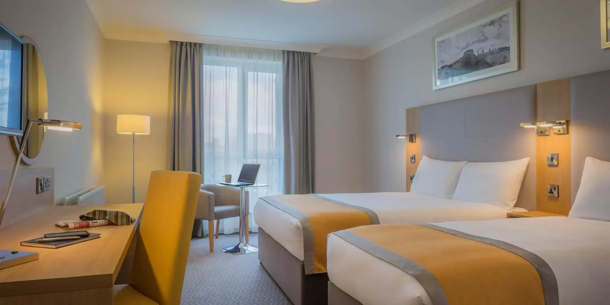 Double & Single Room in Maldron Hotel Tallaght Double & Single Room in Maldron Hotel Tallaght