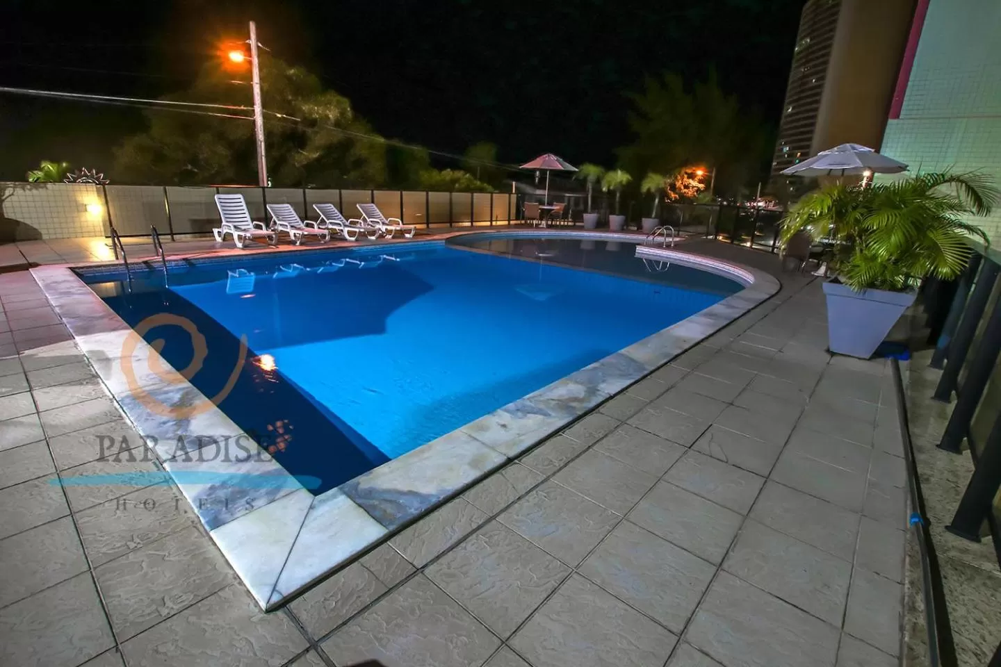 Swimming pool in Paradise Flat