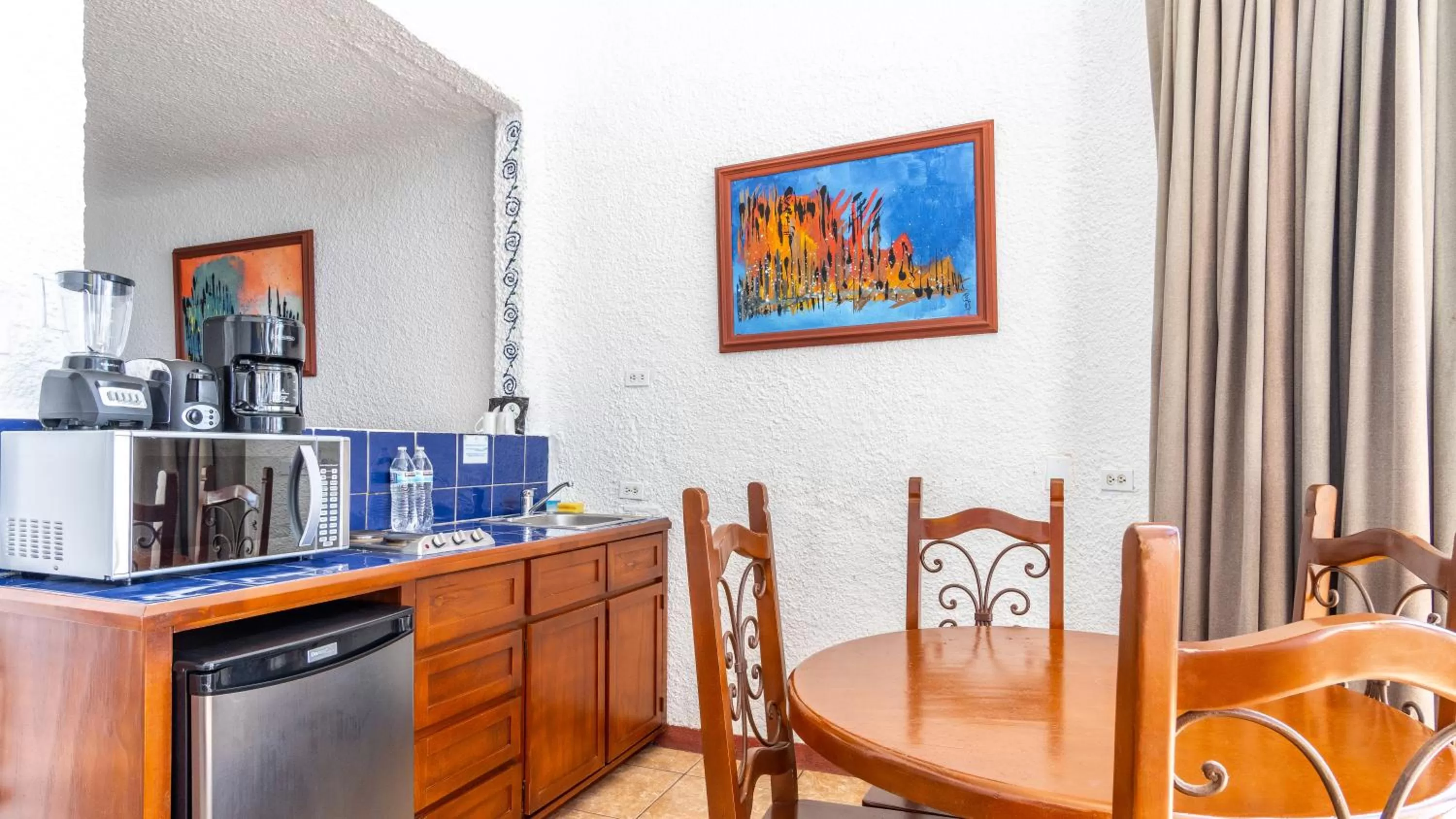 Coffee/tea facilities in Puerto Nuevo Baja Hotel & Villas