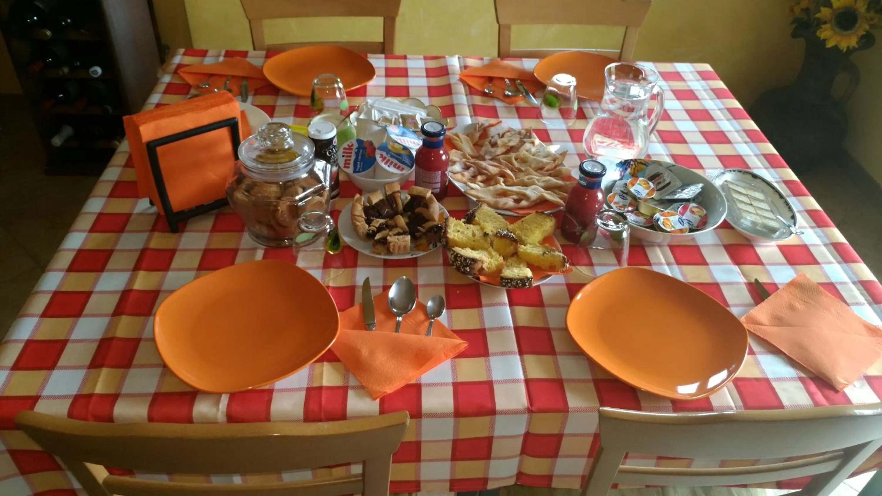 Continental breakfast in Dolcedorme del Pollino