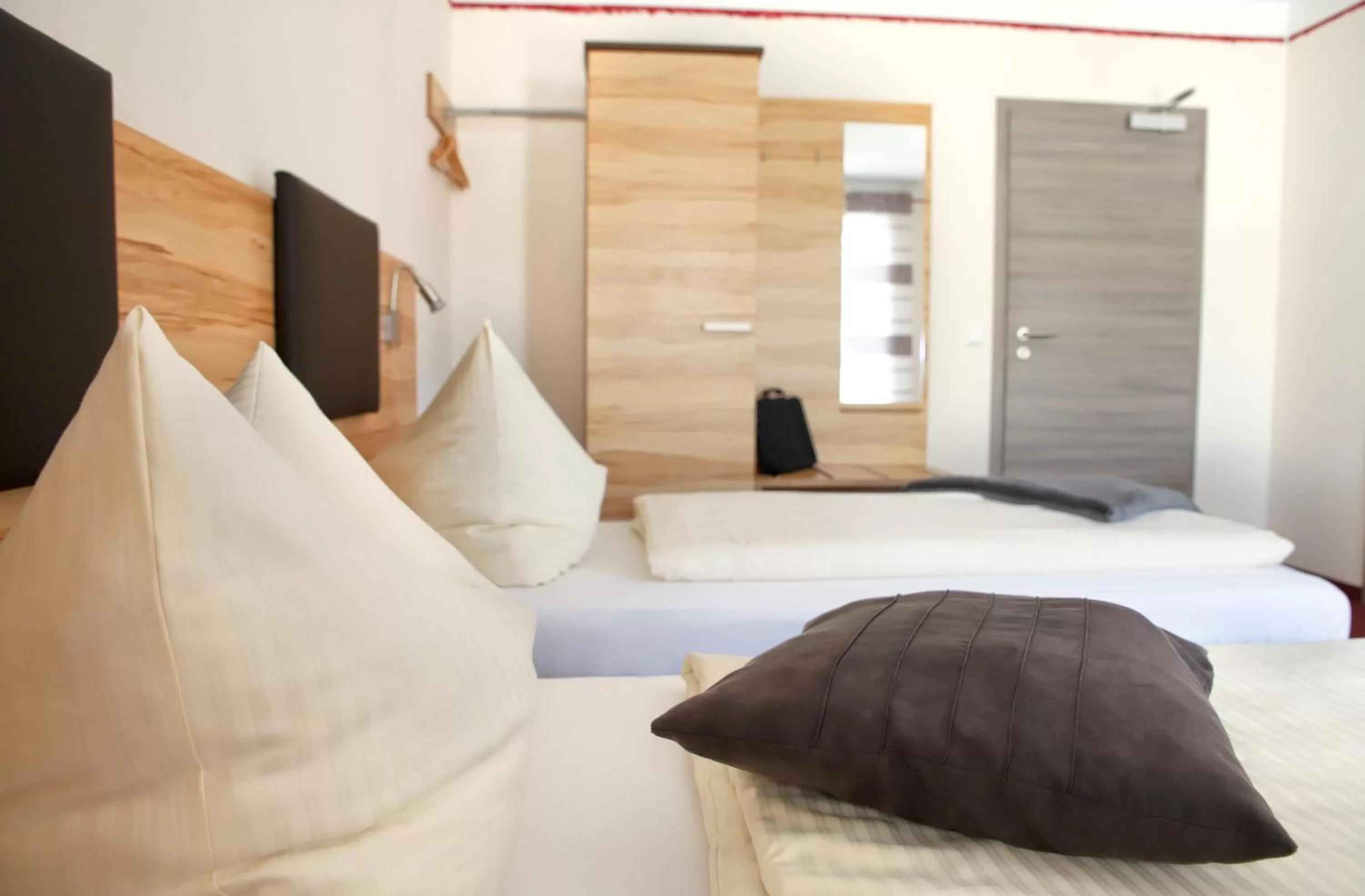 Bed in Lohauserhof - Biohof und Hotel