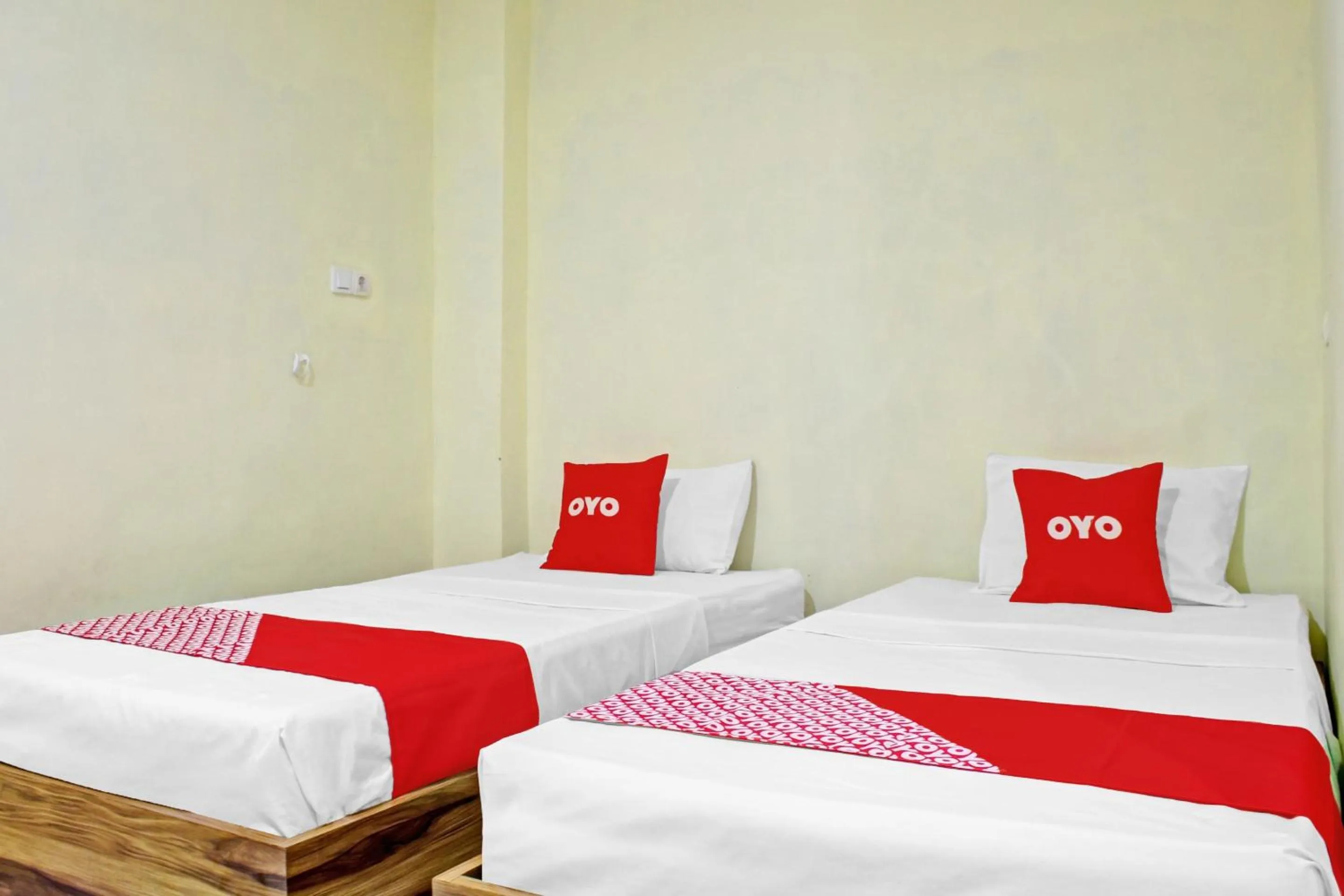 Standard Twin Room in OYO 90112 Hotel Permata Inn