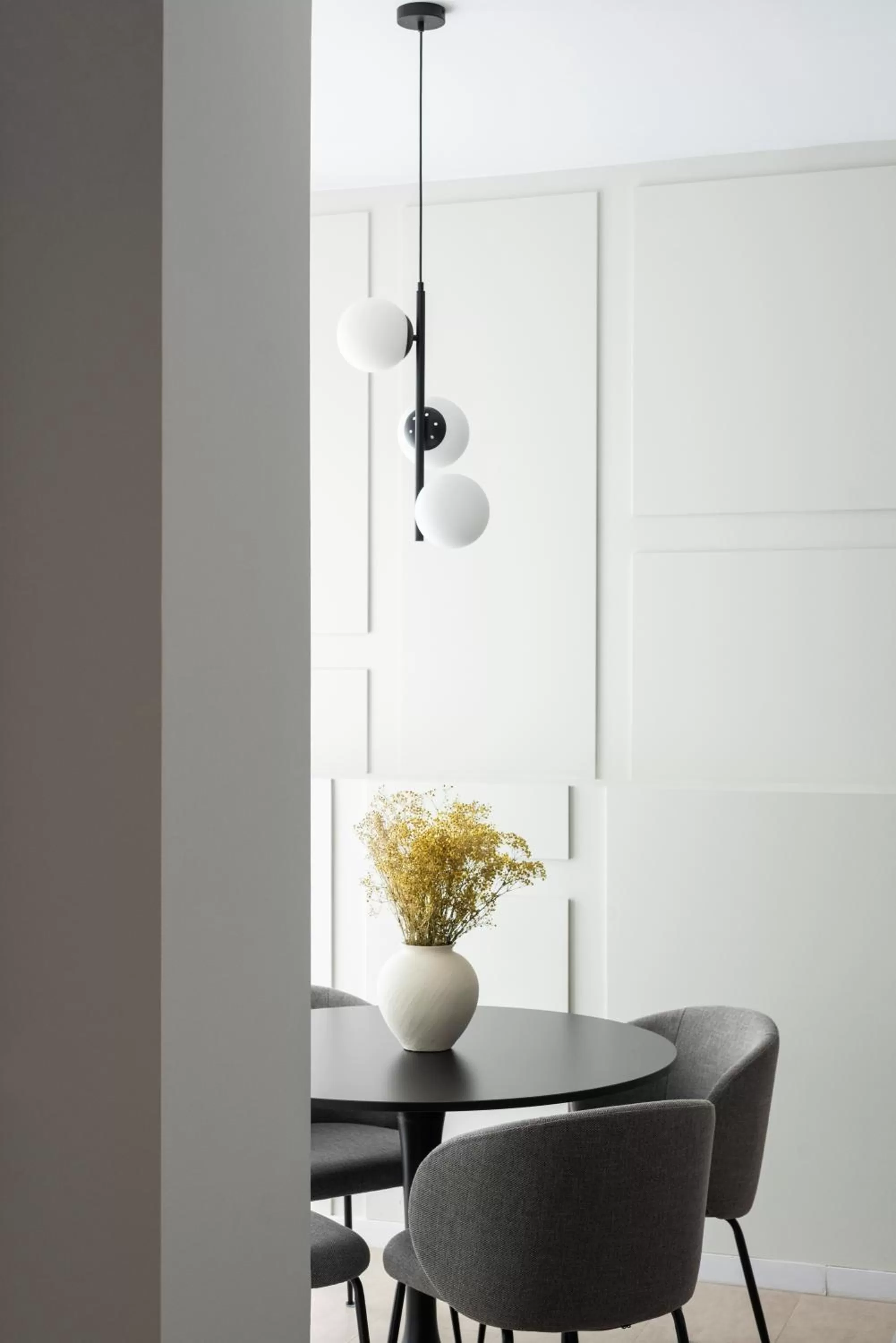 Dining area, Bathroom in Blanq Marina Suites