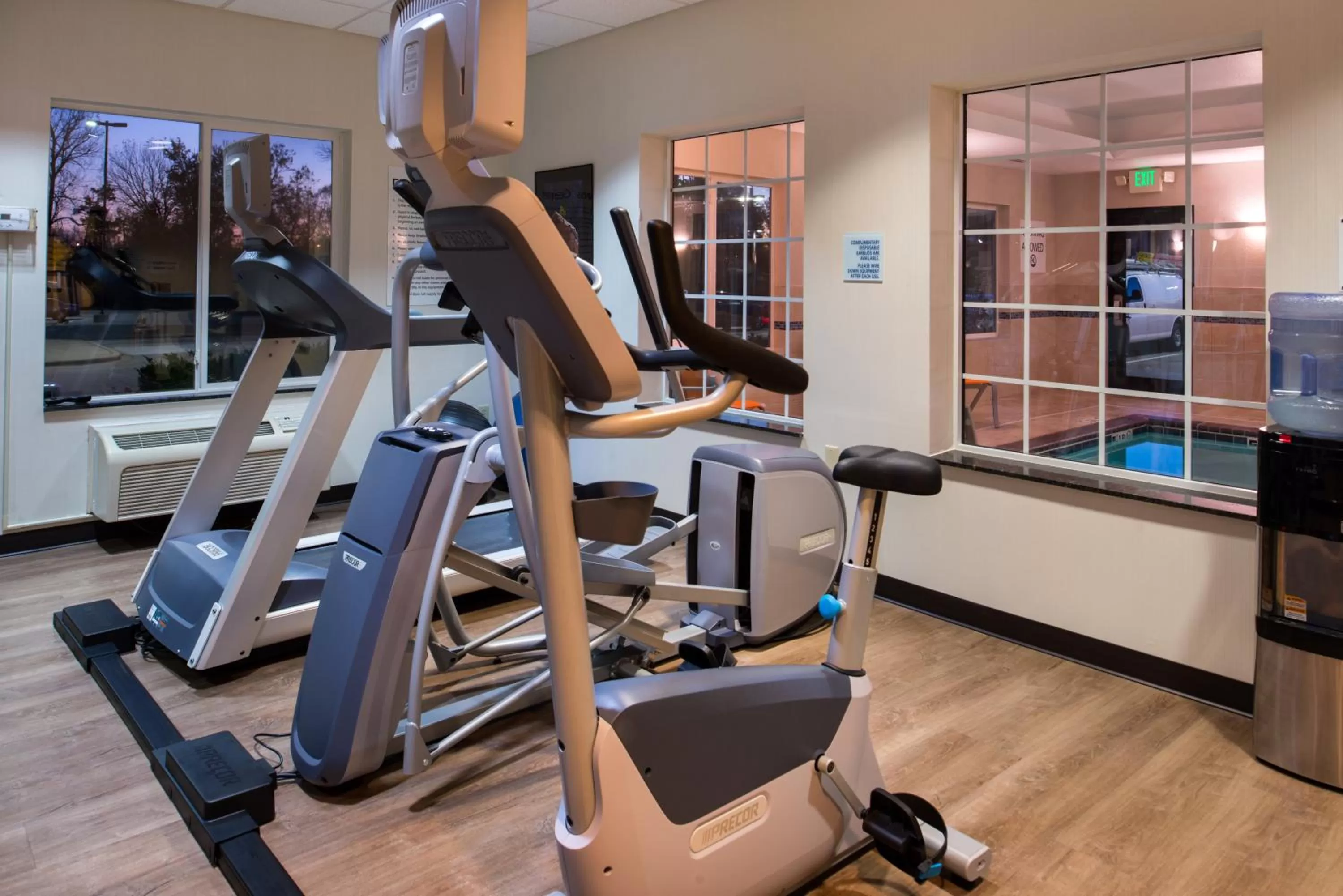 Fitness centre/facilities in Holiday Inn Express & Suites Pittsburg by IHG