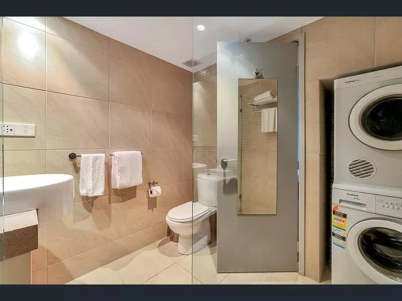 Toilet in Darwin Harbour Suites