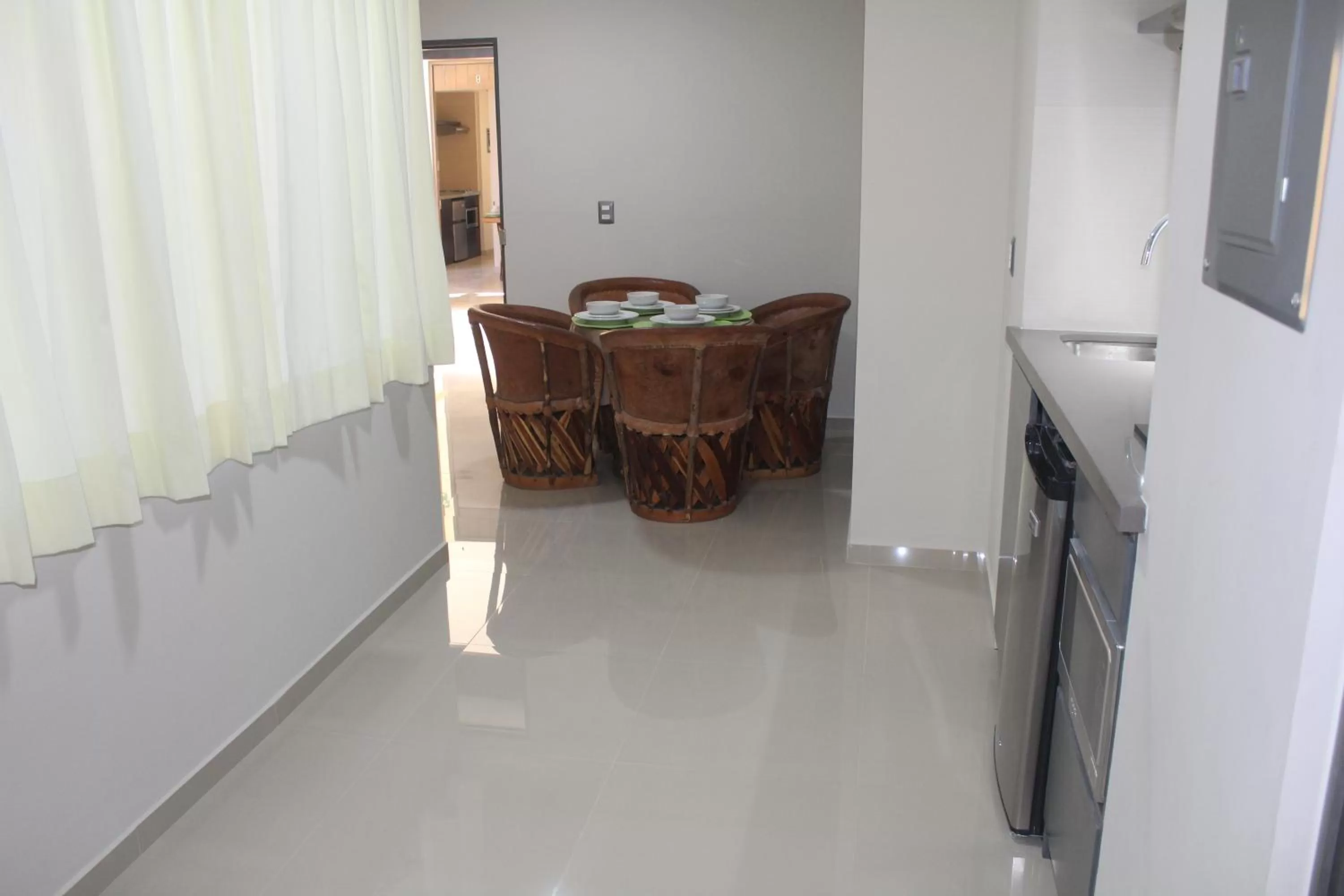 Dining area in Suites San Luis