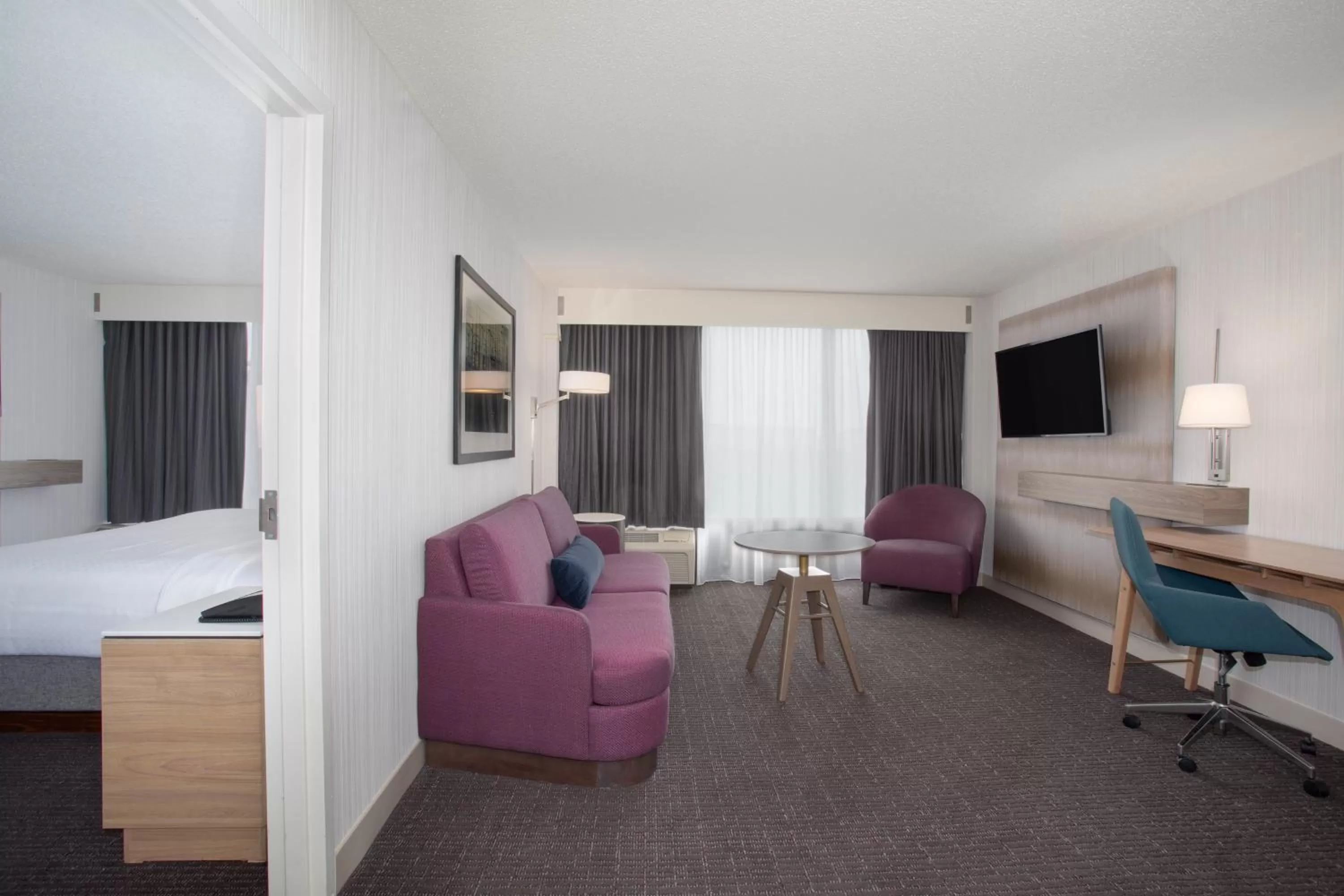 Photo of the whole room, Bed in Crowne Plaza Kansas City Downtown by IHG