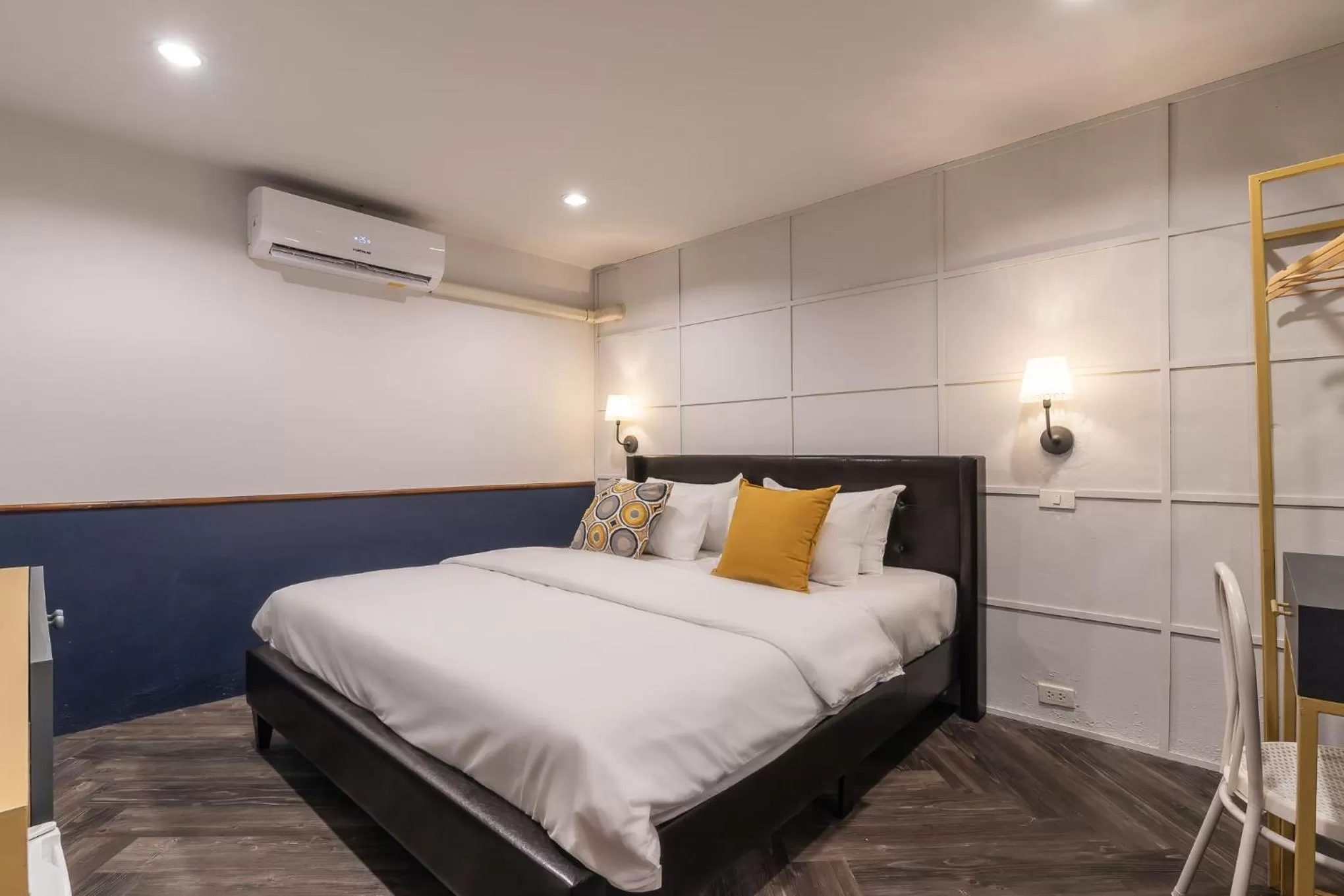 Bed in The Mellow Pillow Hotel @ Chiang Mai Gate