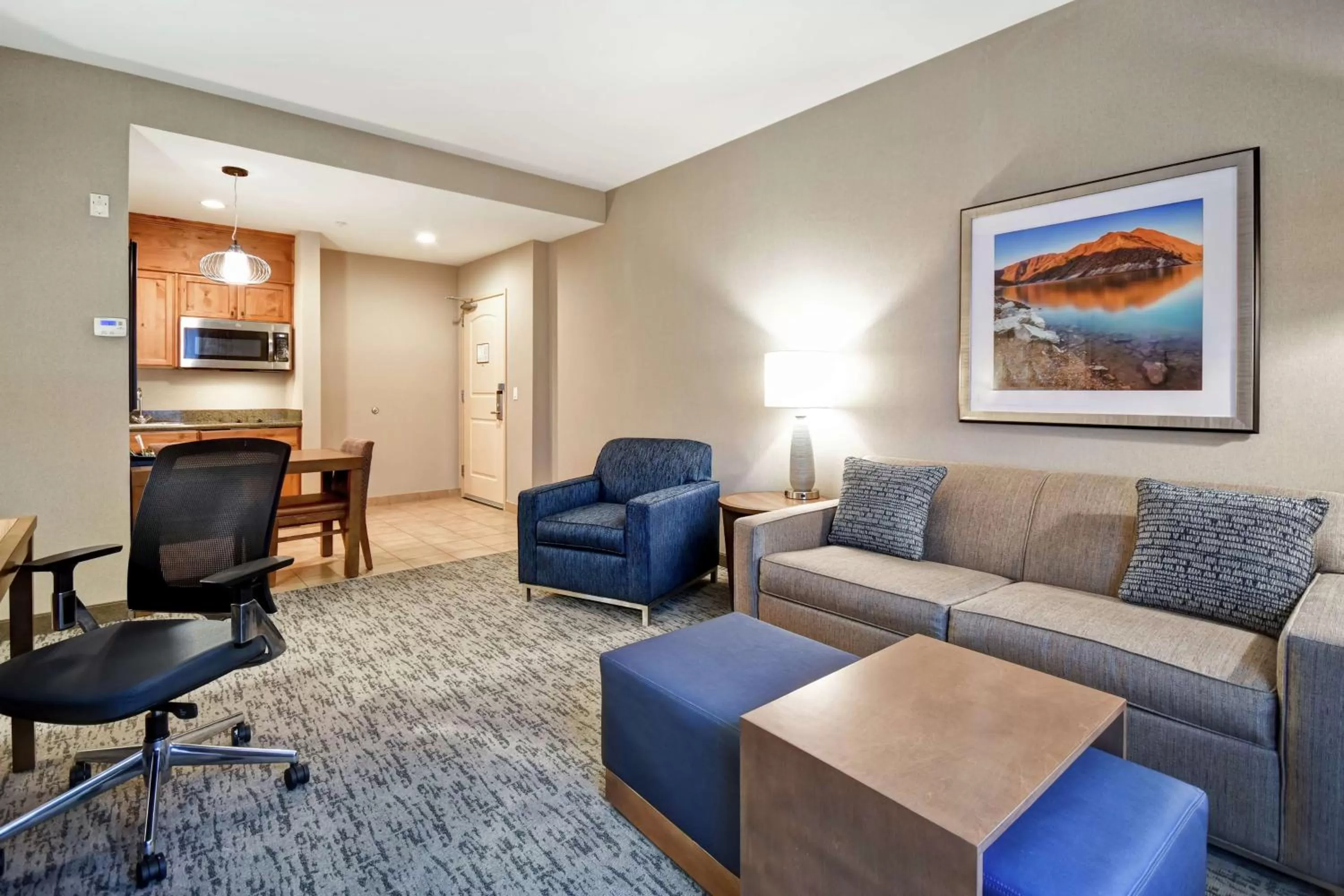 Bedroom in Homewood Suites by Hilton Boise