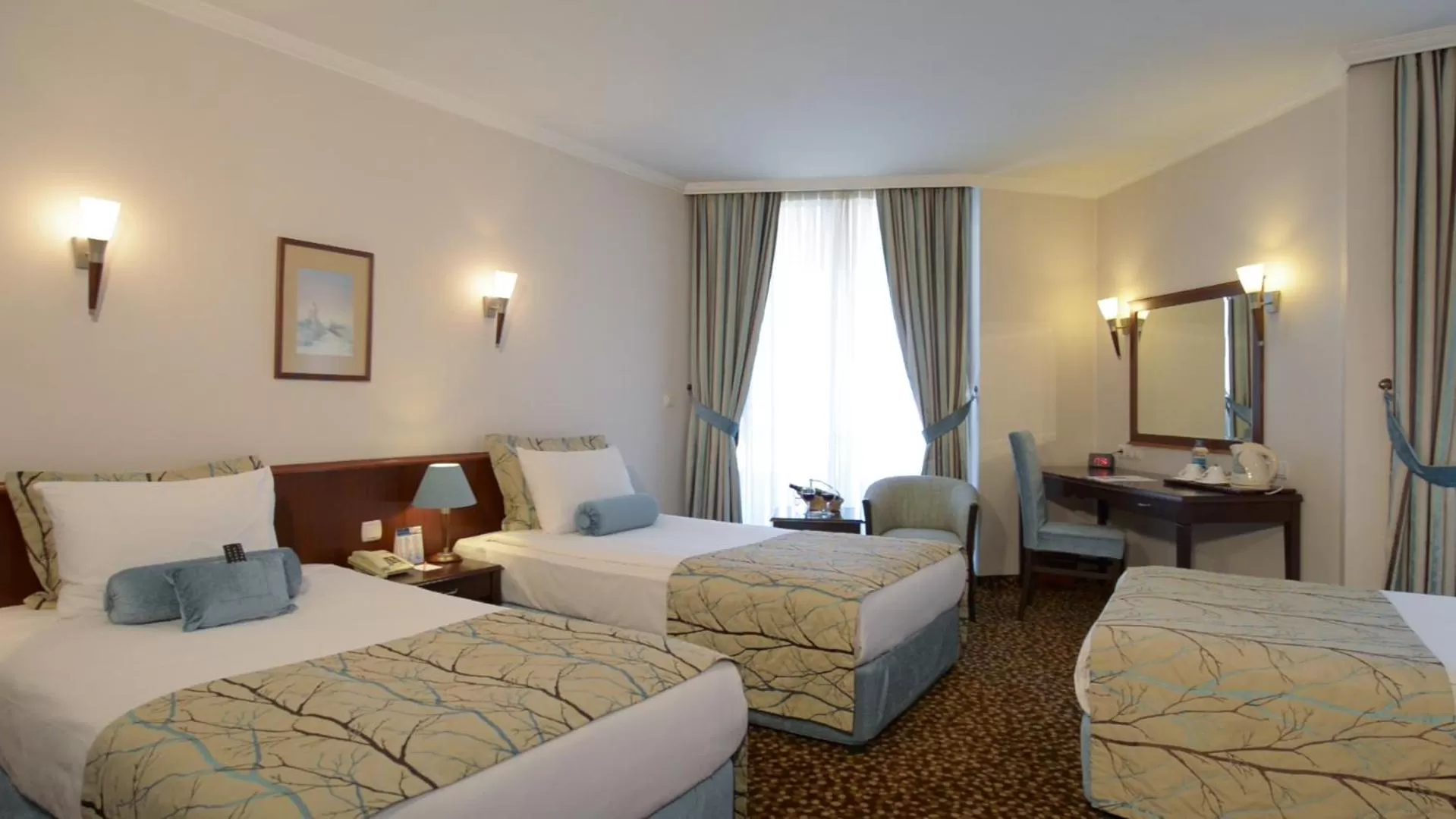 Triple Room in Best Western Plus Khan Hotel