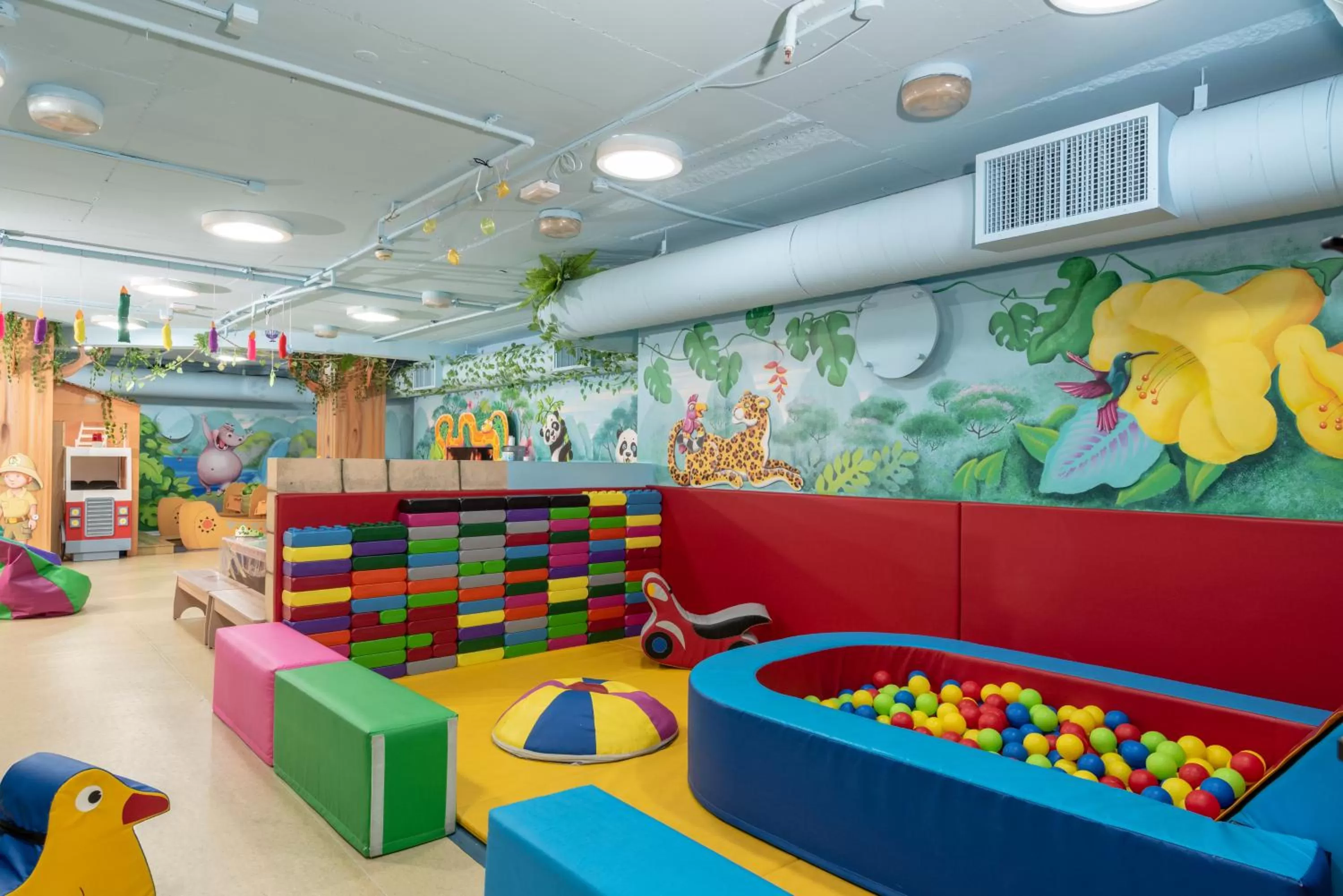 Children play ground in Leonardo Royal Resort Eilat