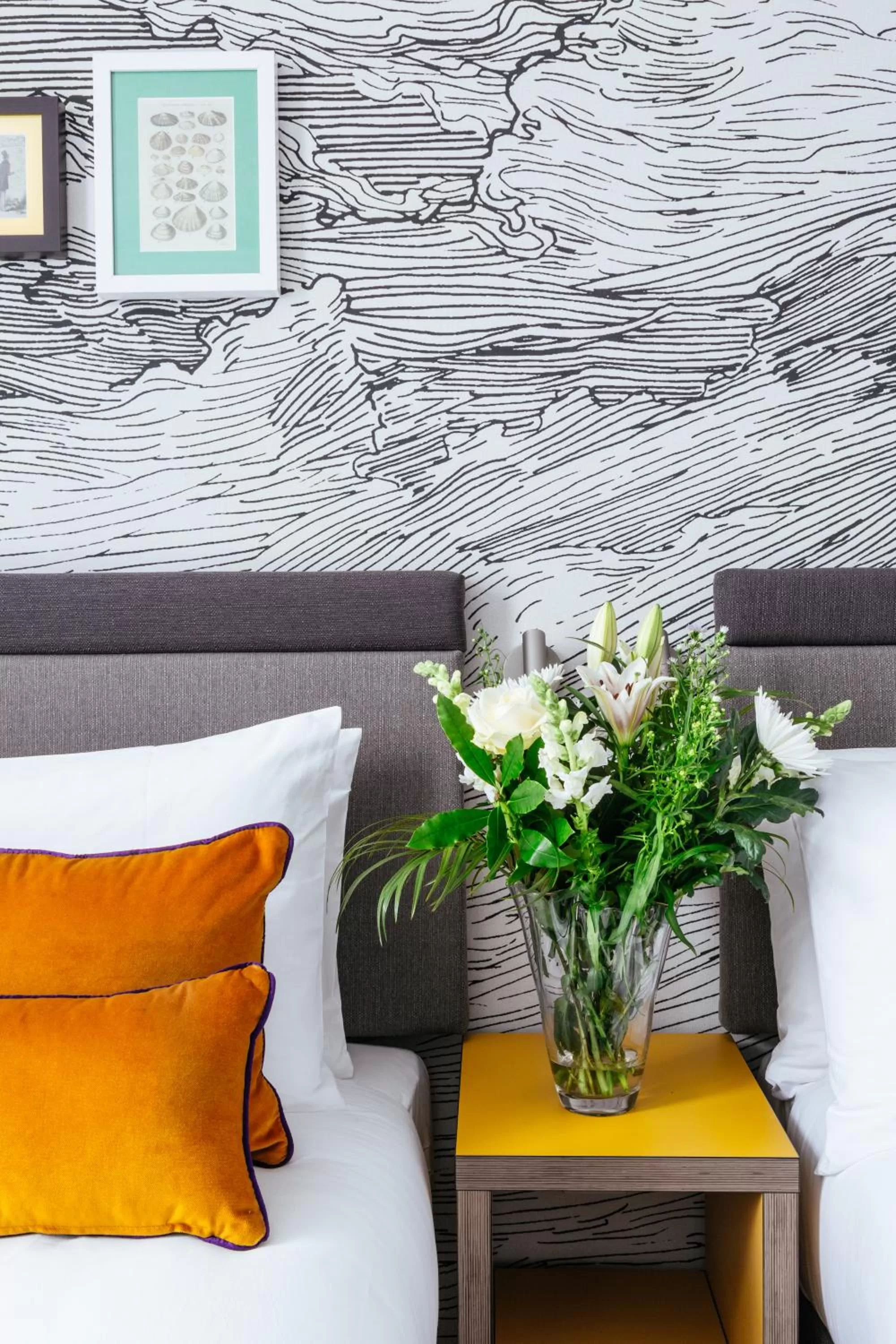 Bed in Oliver Plaza Hotel