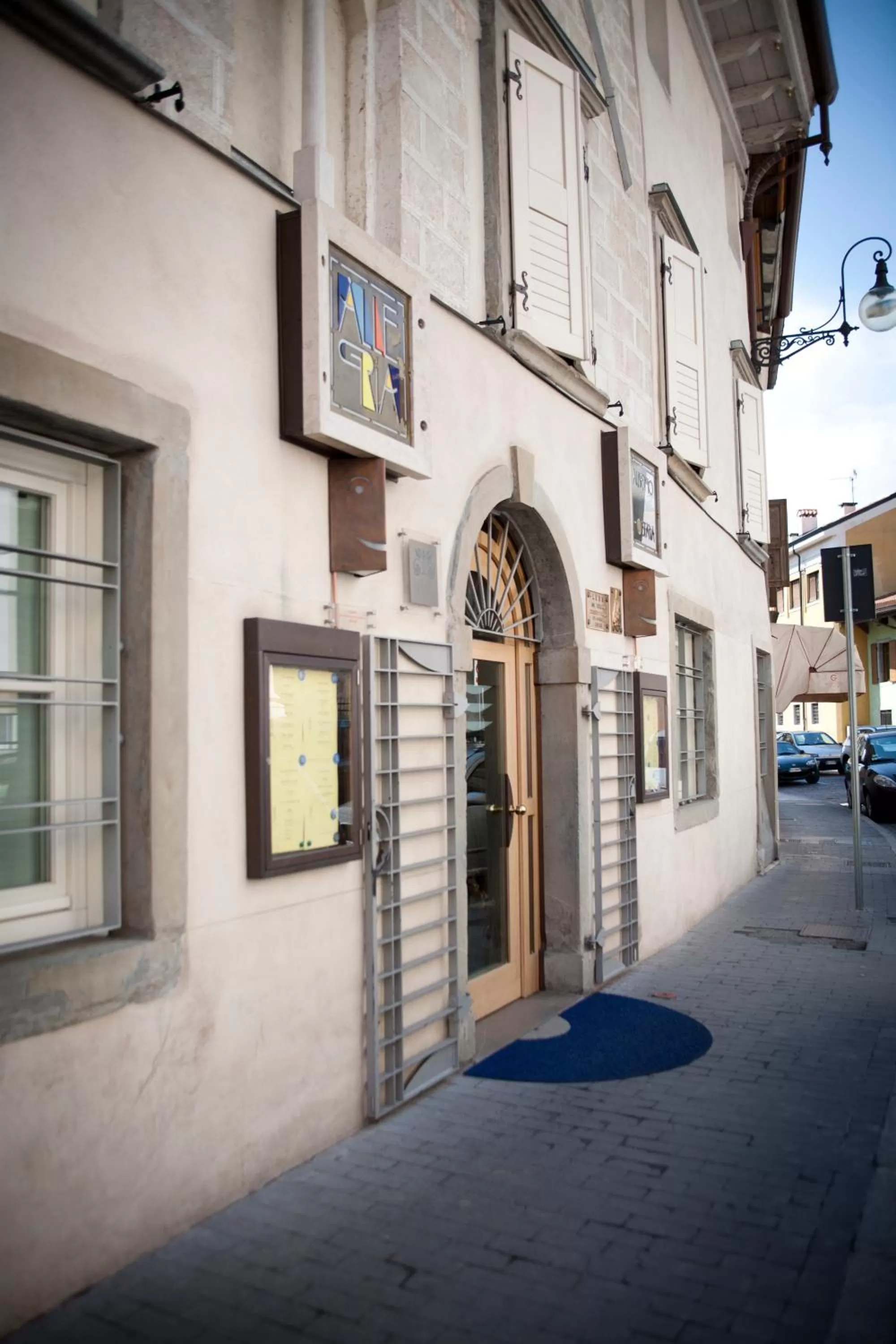 Facade/entrance in Allegria