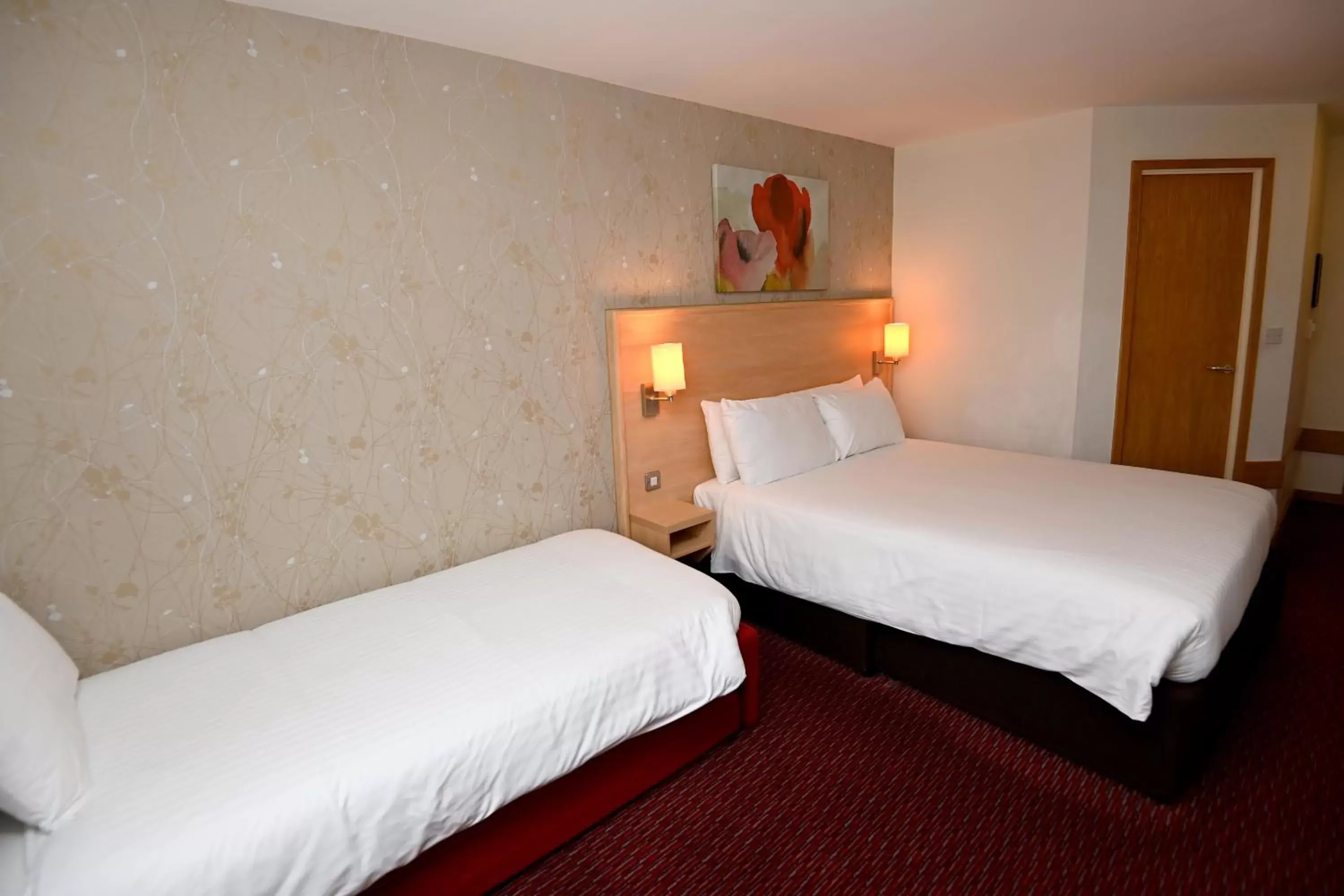 Family Room (2 Adults + 2 Children) in Meadow Farm Redditch by Marstons Inns Family Room (2 Adults + 2 Children) in Meadow Farm Redditch by Marstons Inns