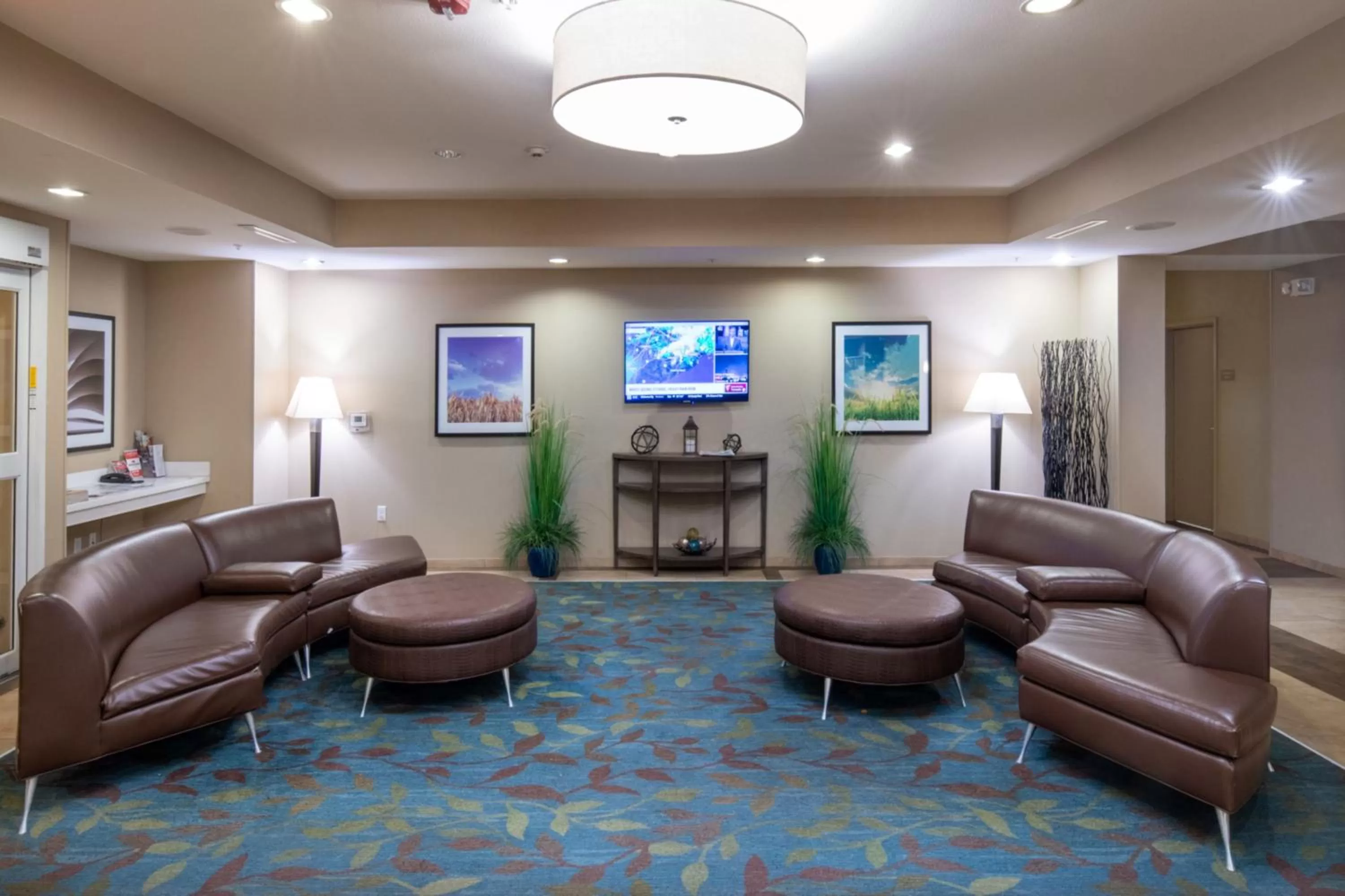 Lobby or reception in Candlewood Suites Enid by IHG