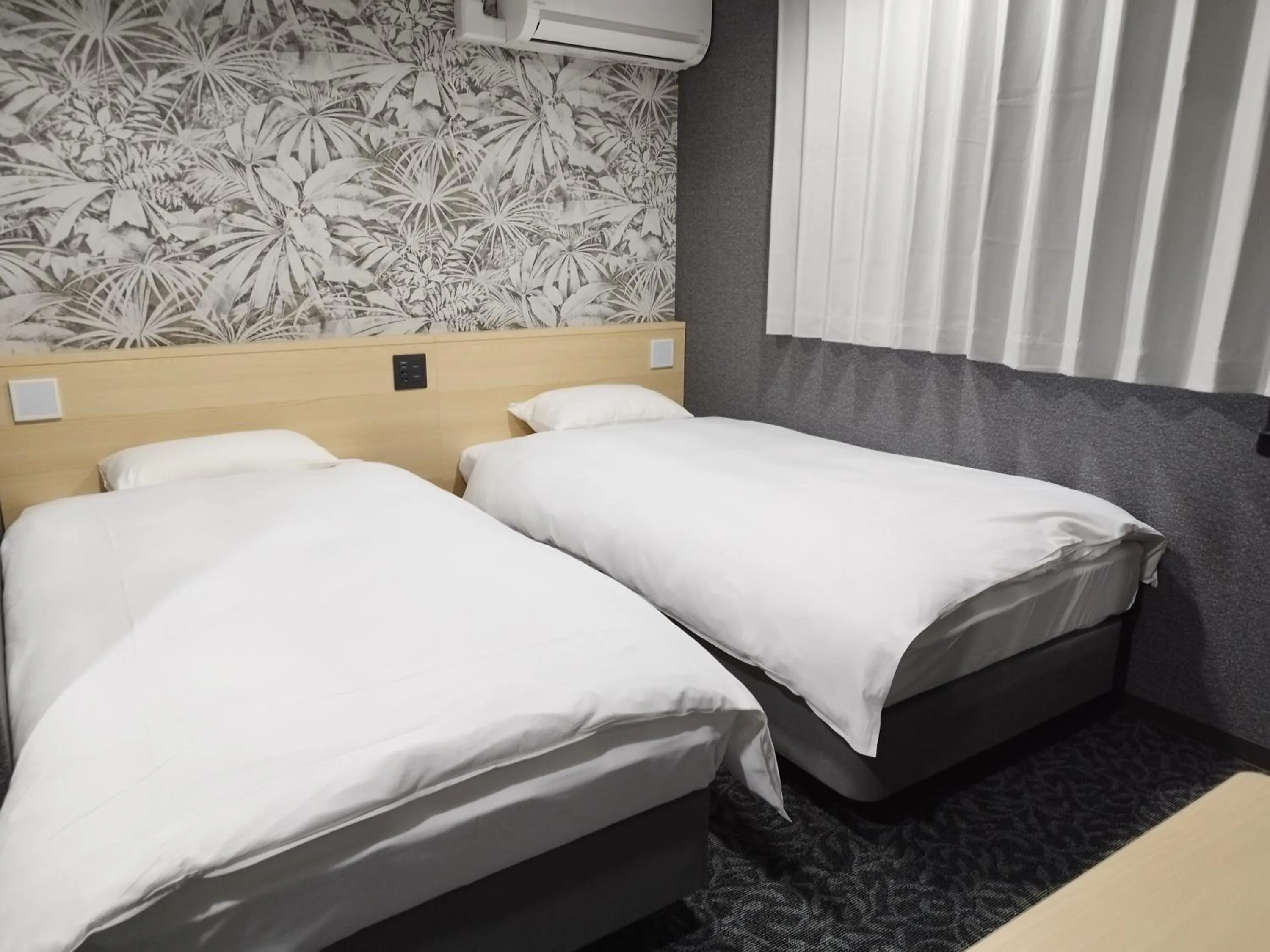 Photo of the whole room, Bed in Hotel Shin-Imamiya