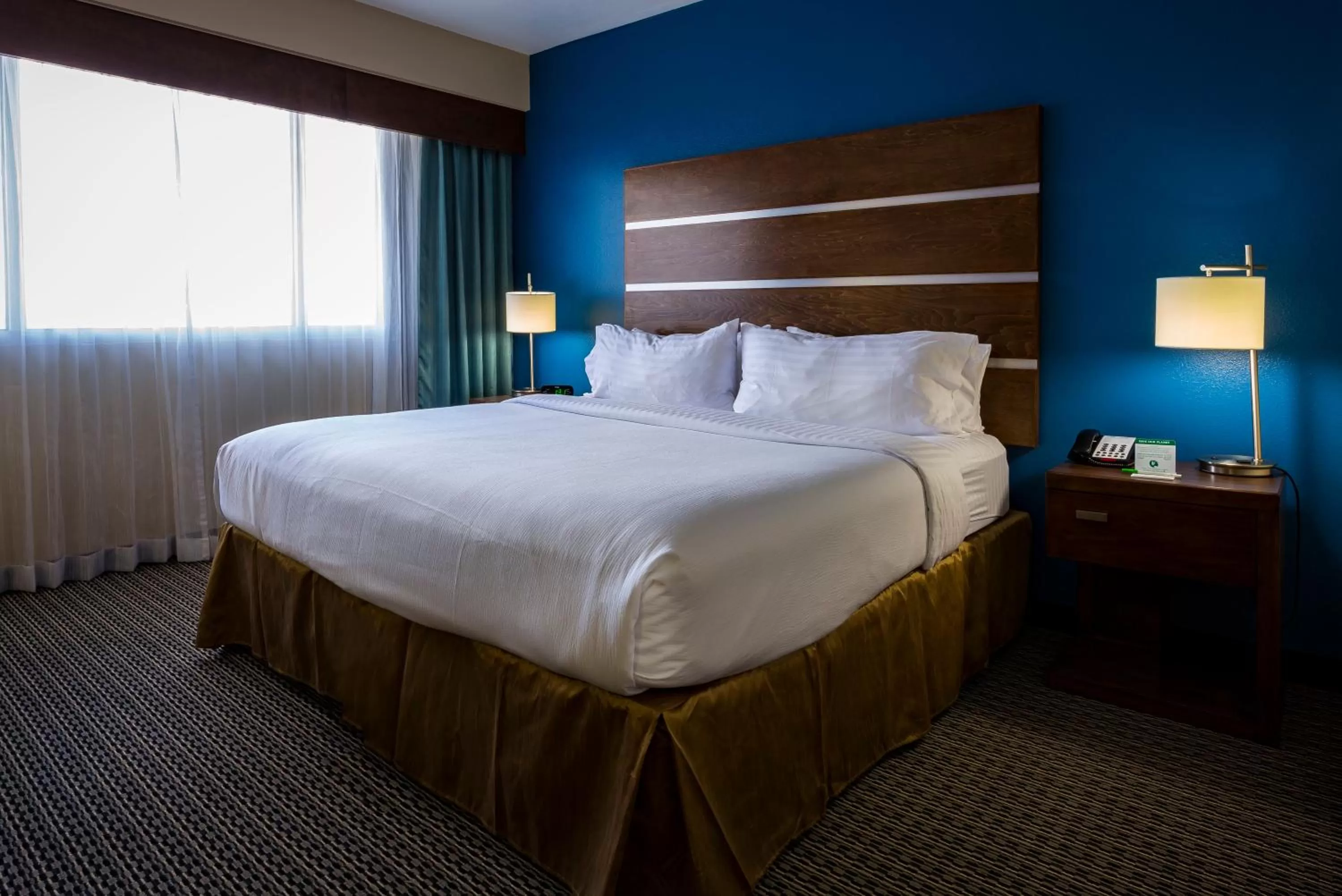 Photo of the whole room, Bed in Holiday Inn Houston Downtown by IHG