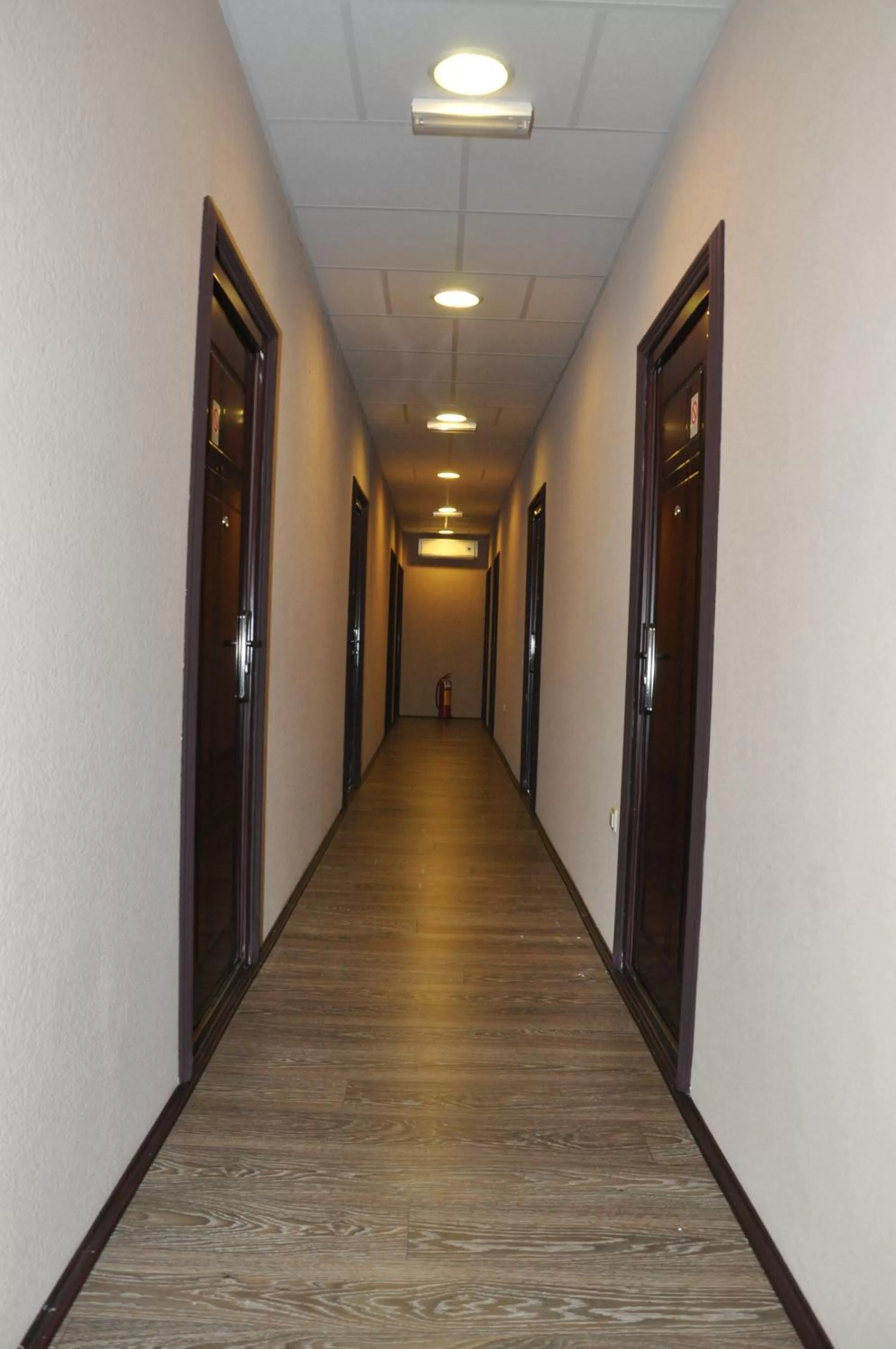 Area and facilities in Garni Hotel Tri O