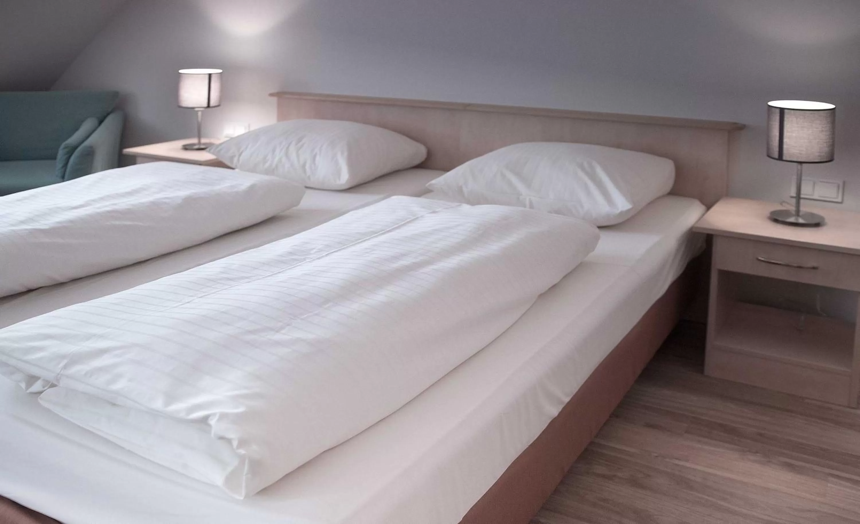 Photo of the whole room in Hotel Deutsches Theater