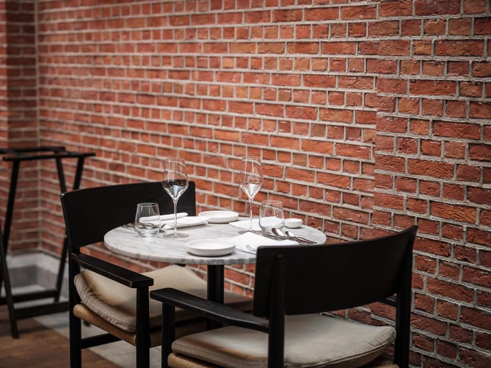 Restaurant/places to eat in august