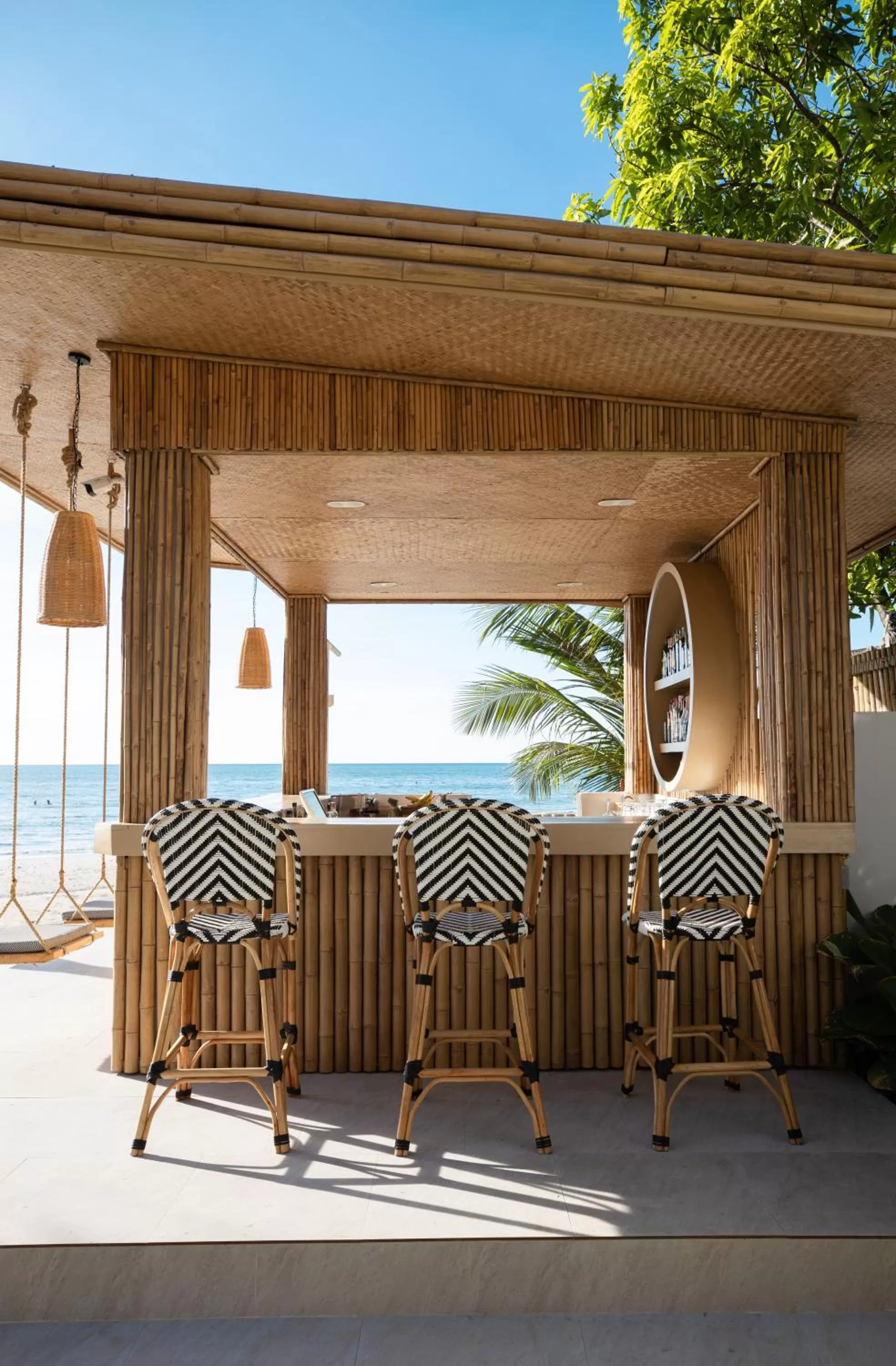 Lounge or bar in VAYNA Boutique Koh Chang