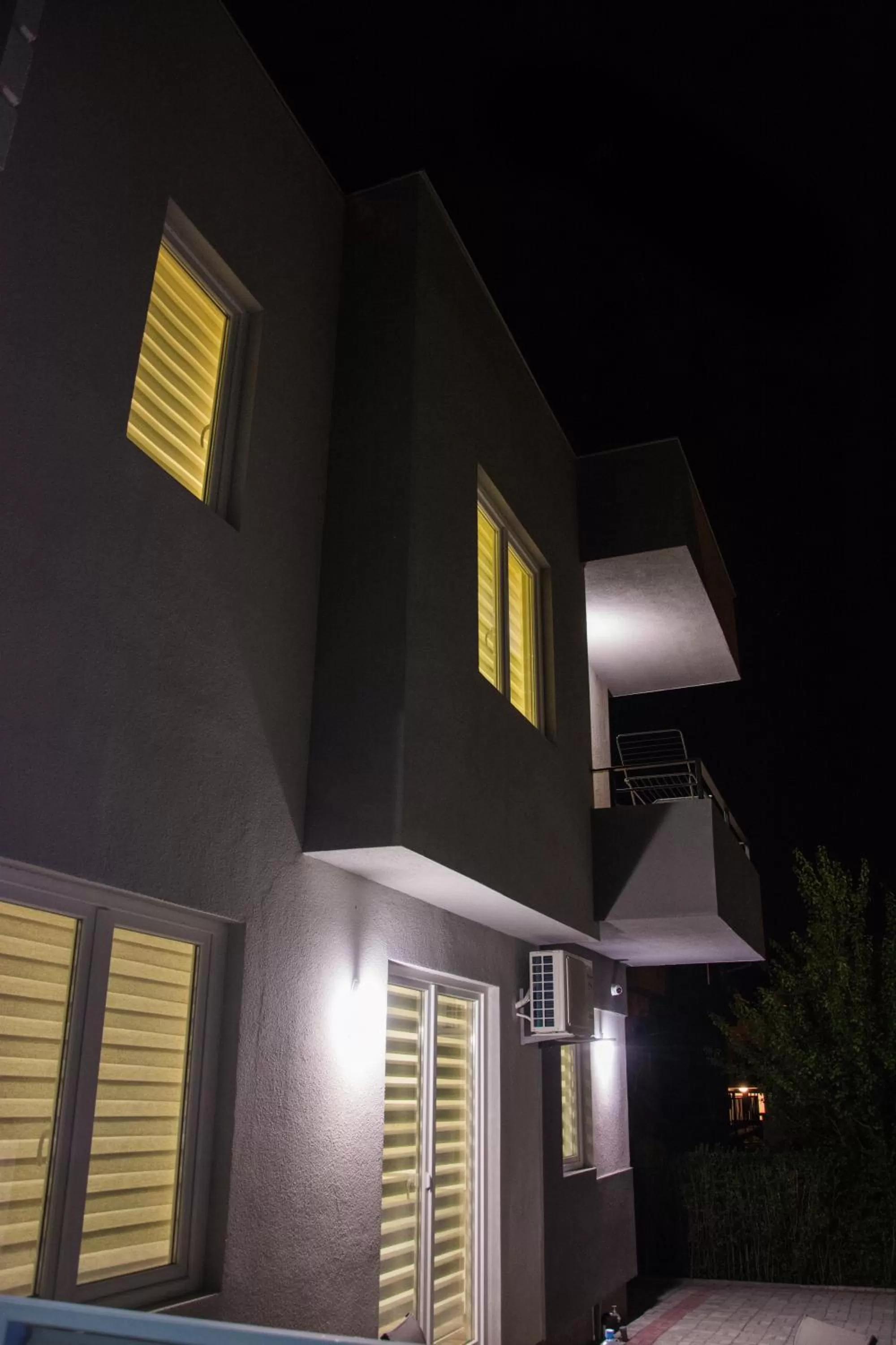 Property Building in Vila Manuela