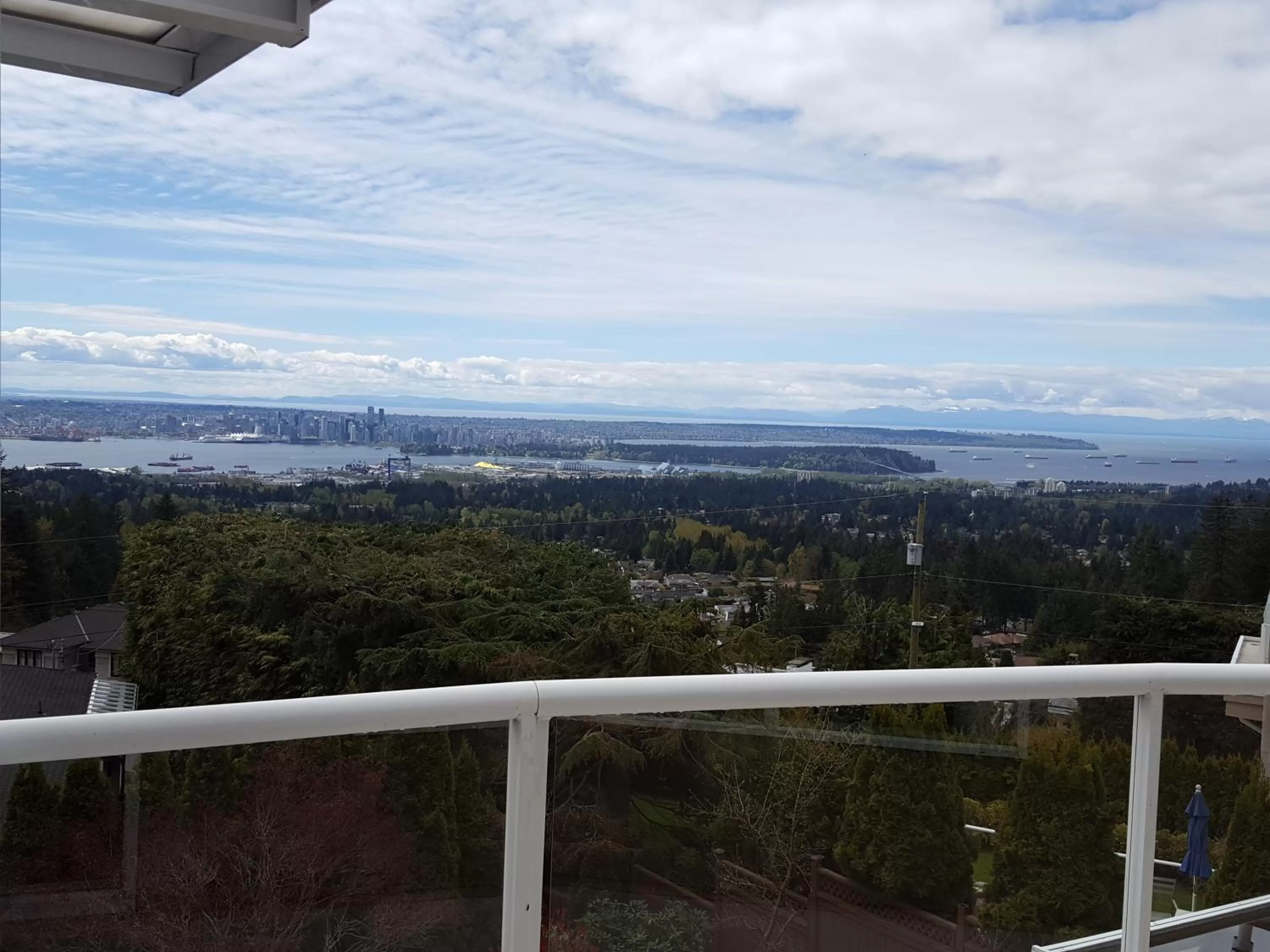 Property building in Emperial Suites