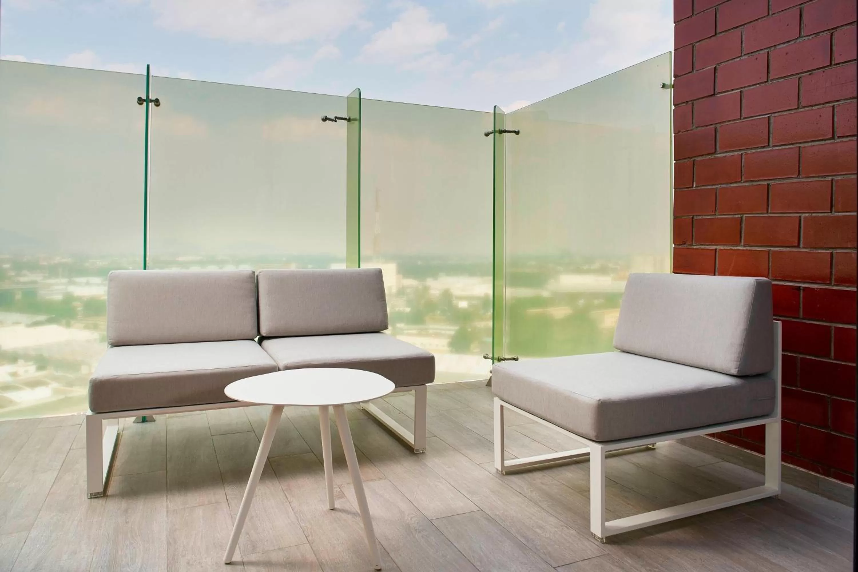 Photo of the whole room in Courtyard by Marriott Mexico City Toreo