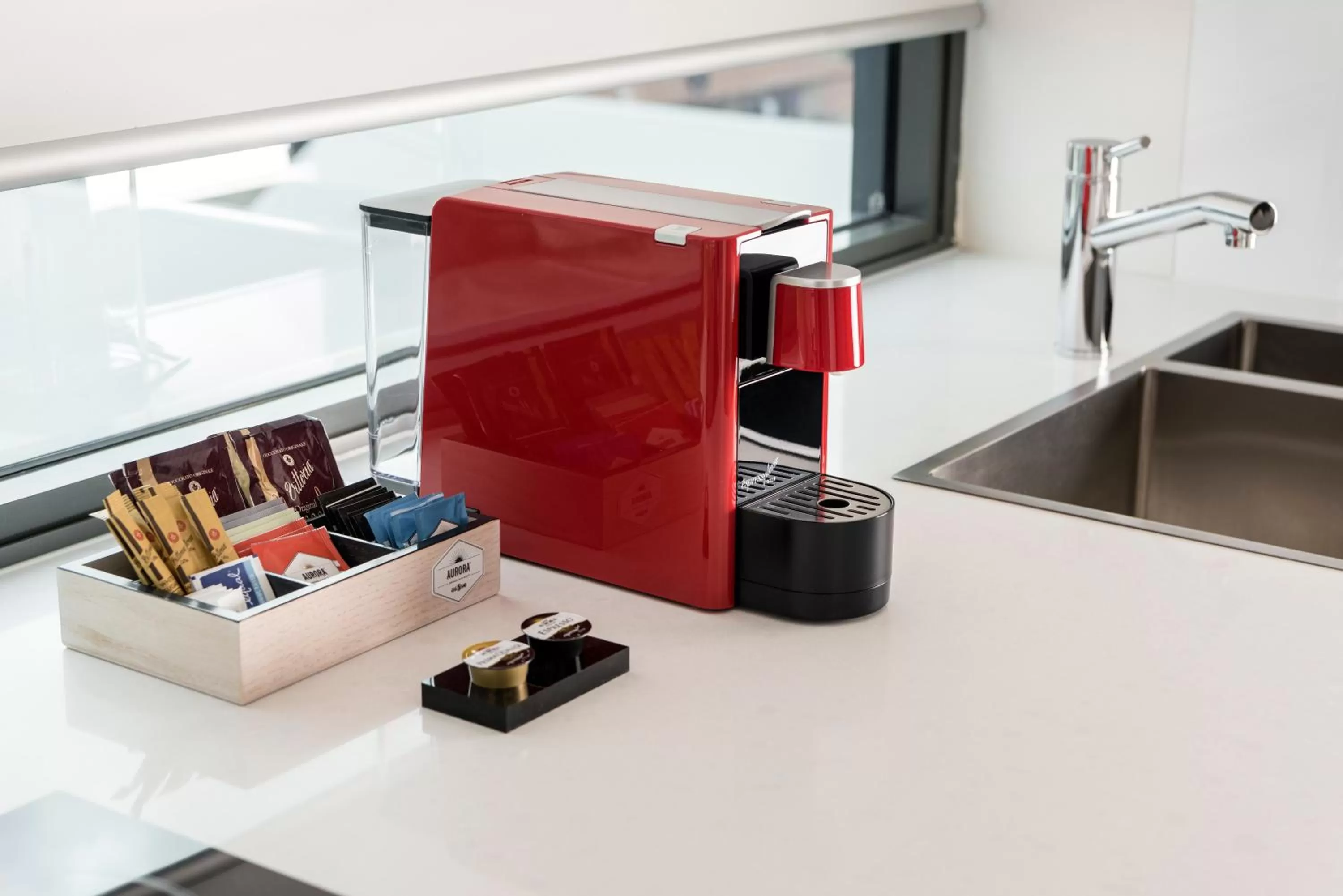 Coffee/tea facilities in Ramada by Wyndham VetroBlu Scarborough Beach