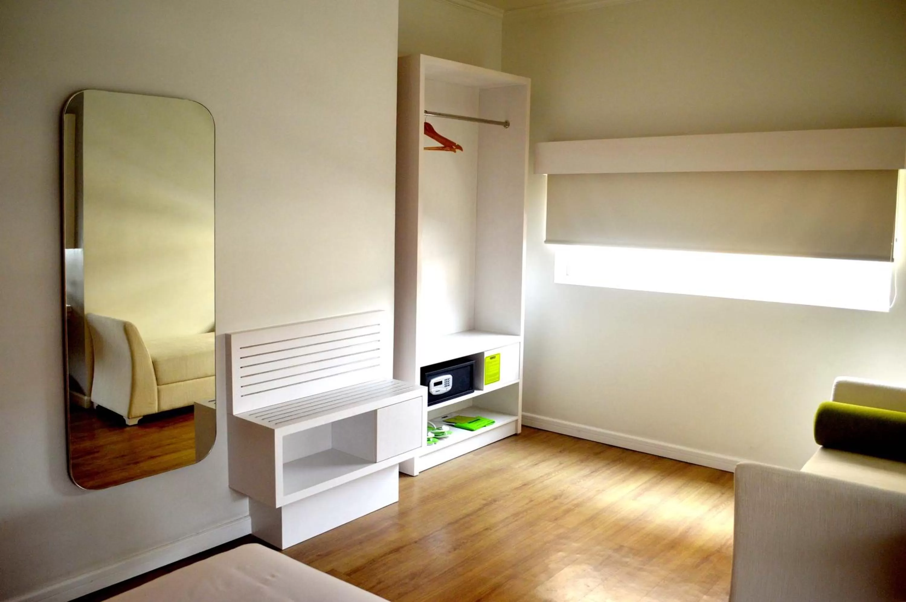 Bed in MaxOne Signature Glodok Jakarta