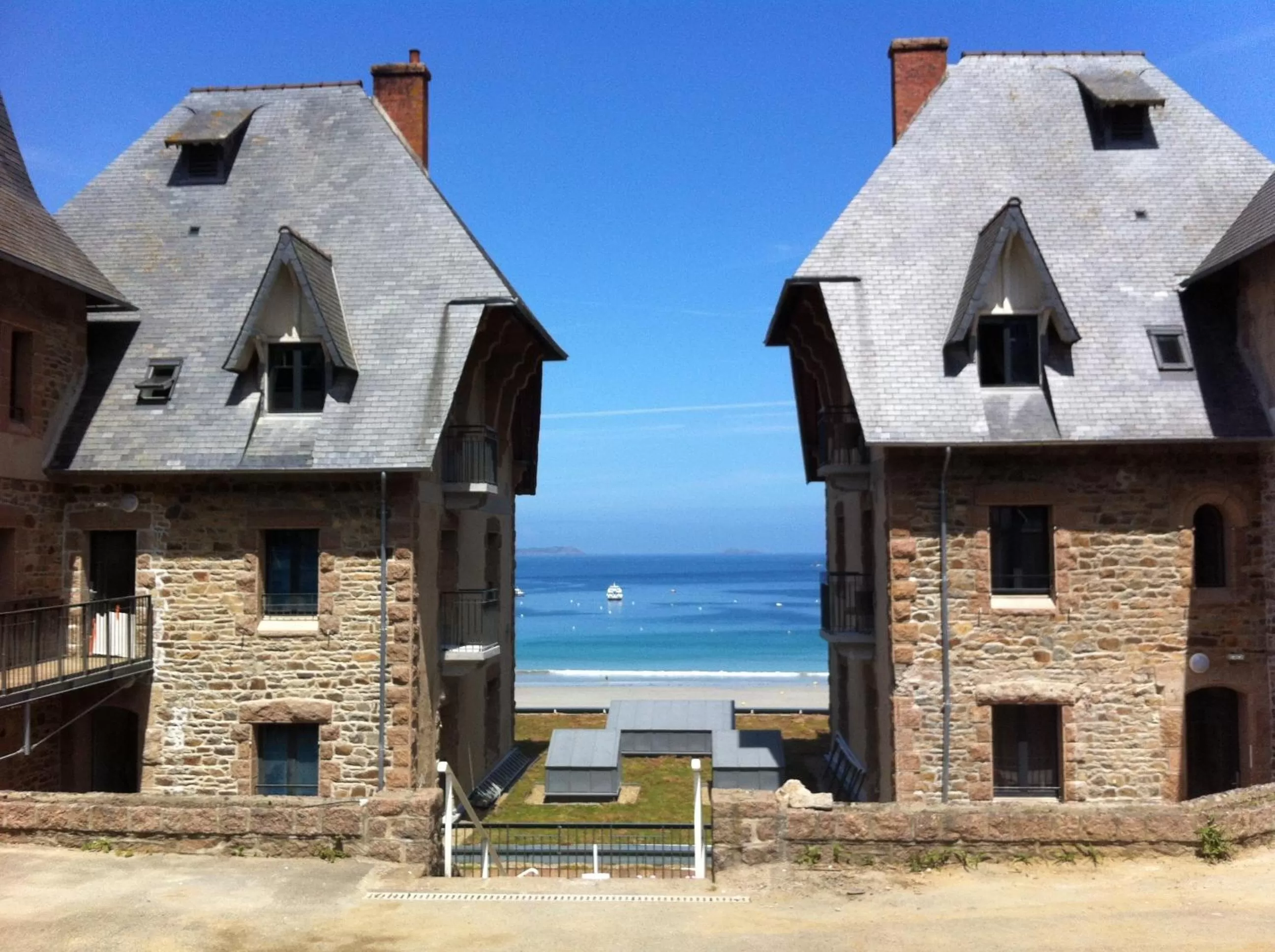 Facade/entrance in Logis Hôtel Ker Mor