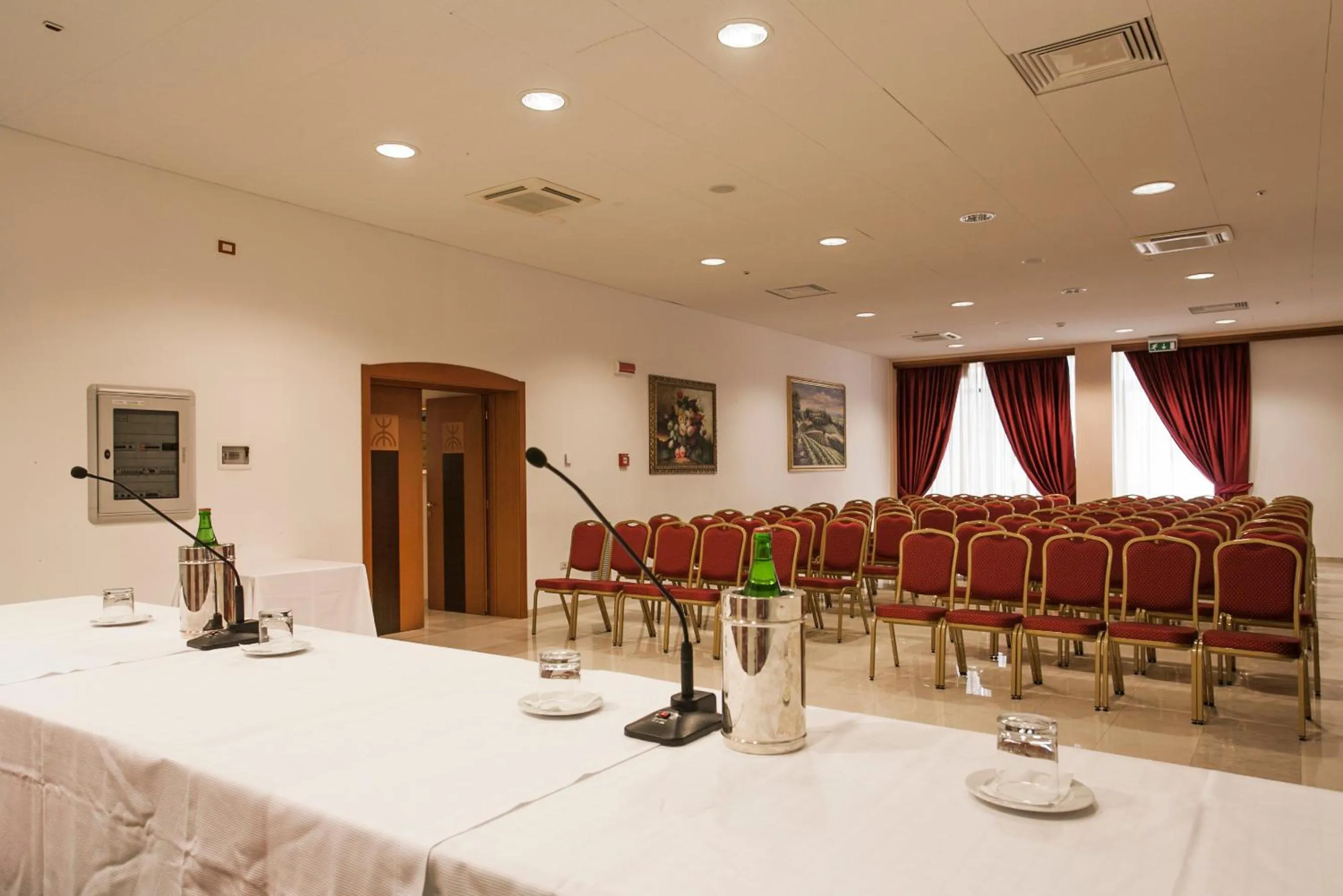 Meeting/conference room in Grand Hotel la Chiusa di Chietri