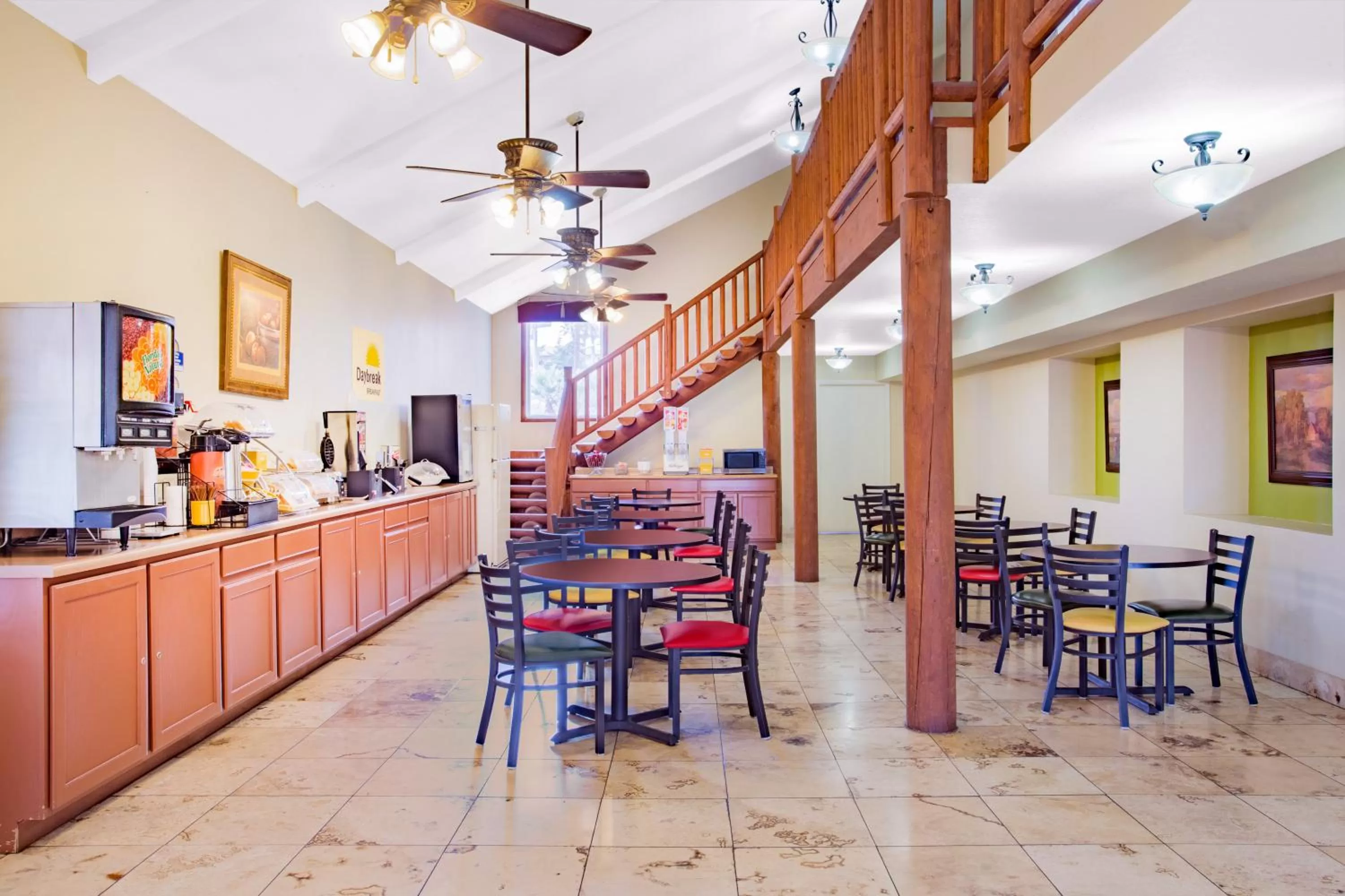 Dining area in Days Inn by Wyndham St. George