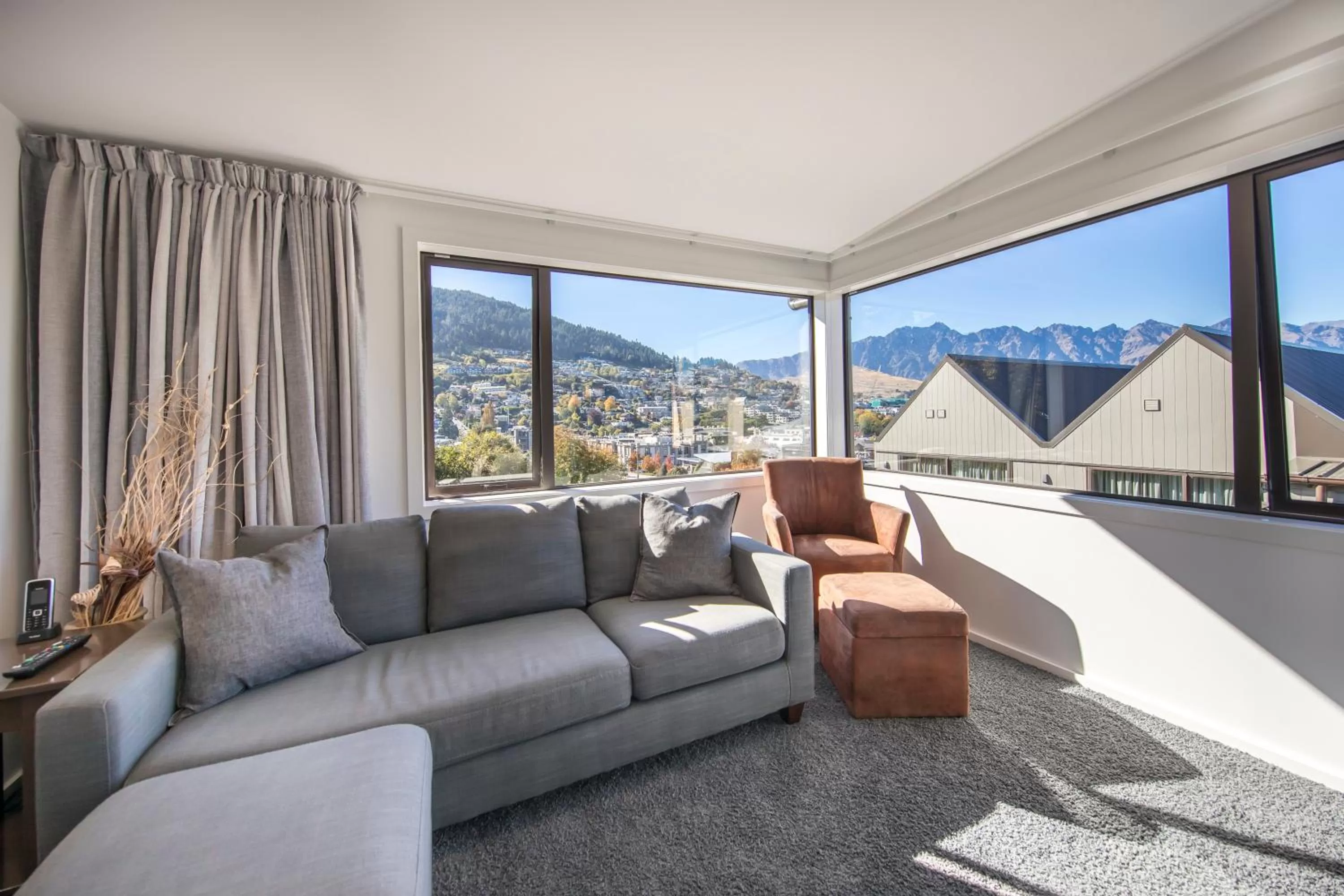 Living room in Lomond Lodge Motel & Apartments